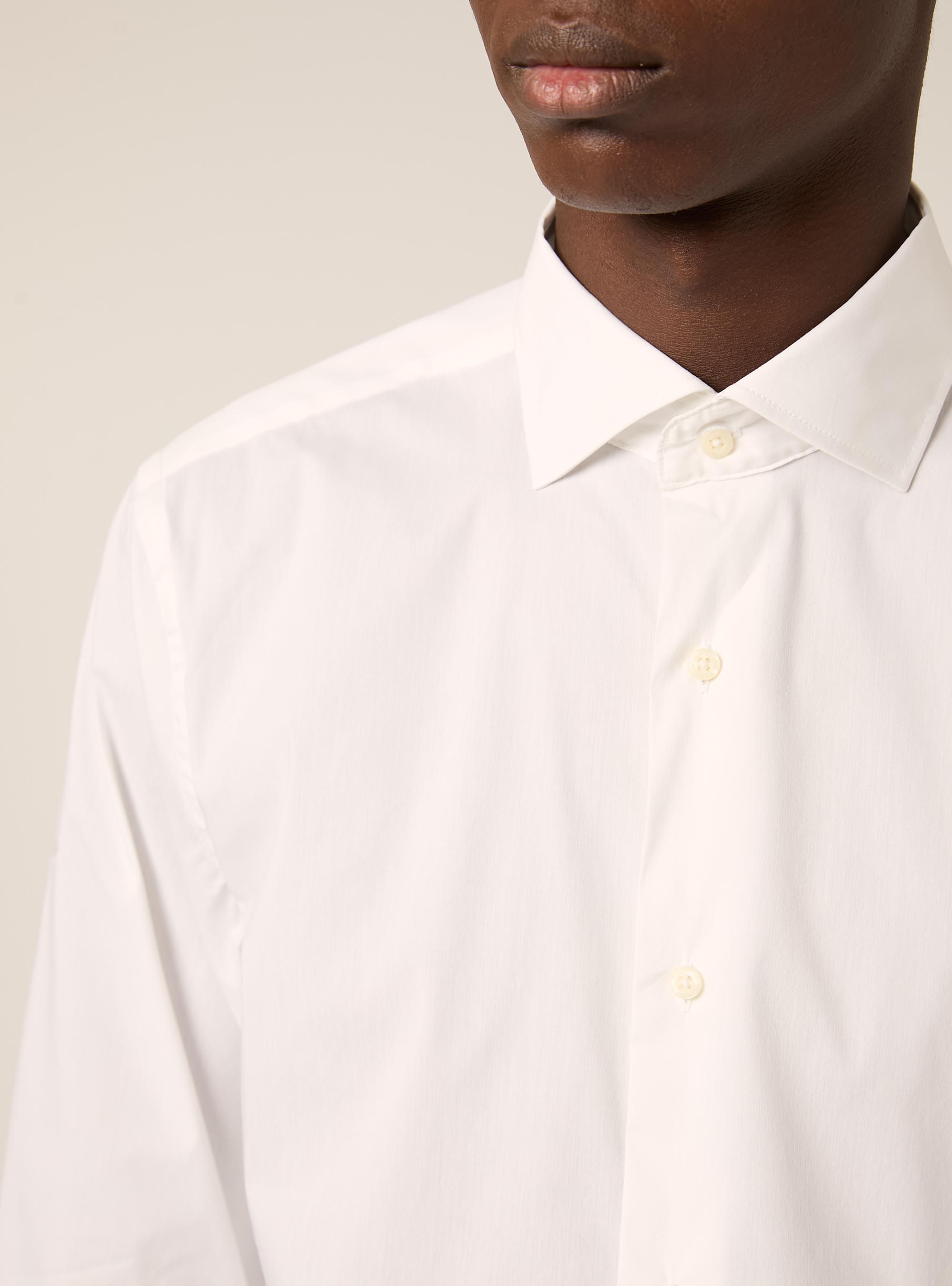 Camisa de popelina elástica con cuello francés, WH2 WHITE