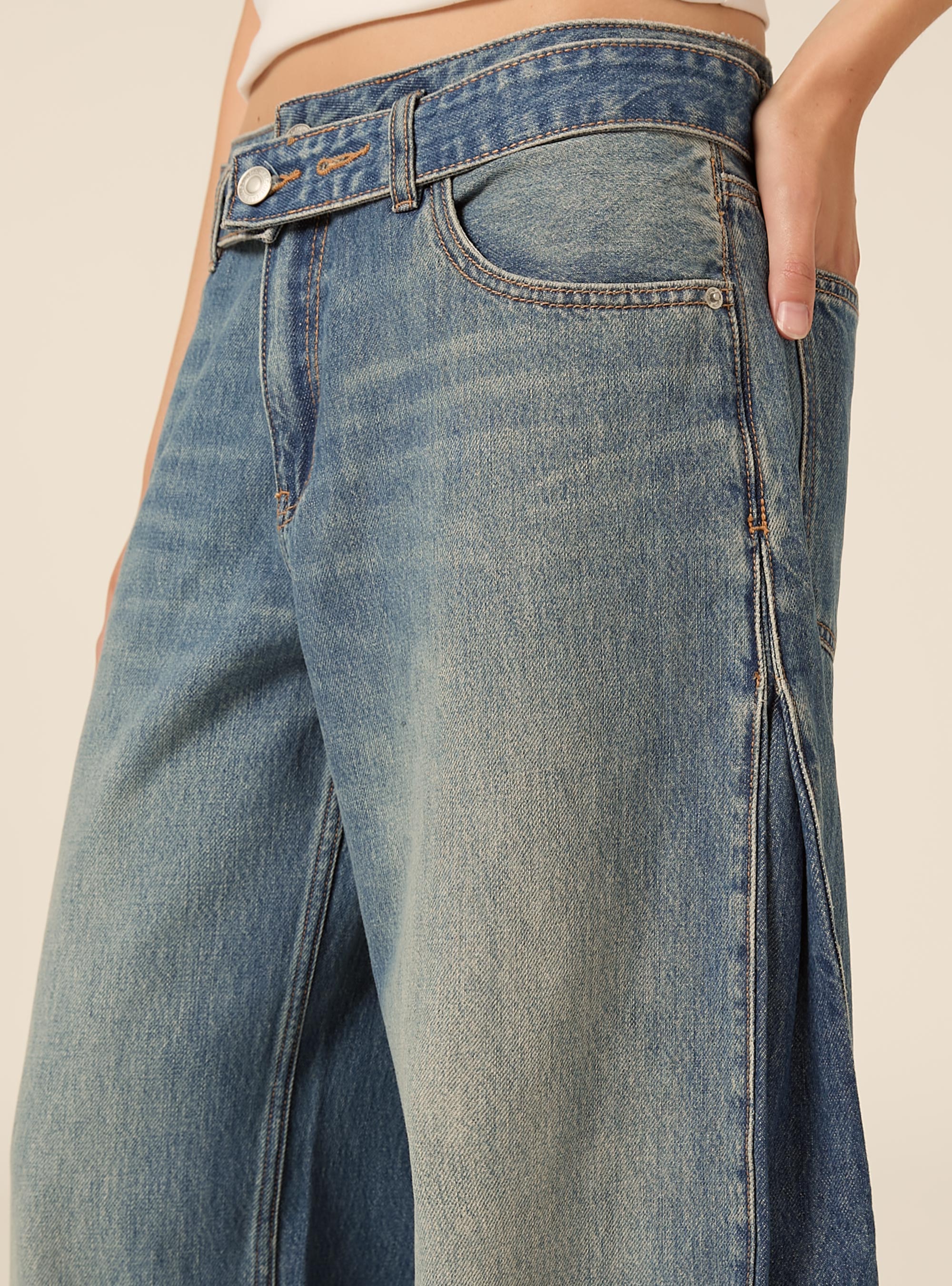 Vaqueros palazzo wide leg de talle bajo con abertura lateral, D004 MEDIUM LIGHT BLUE