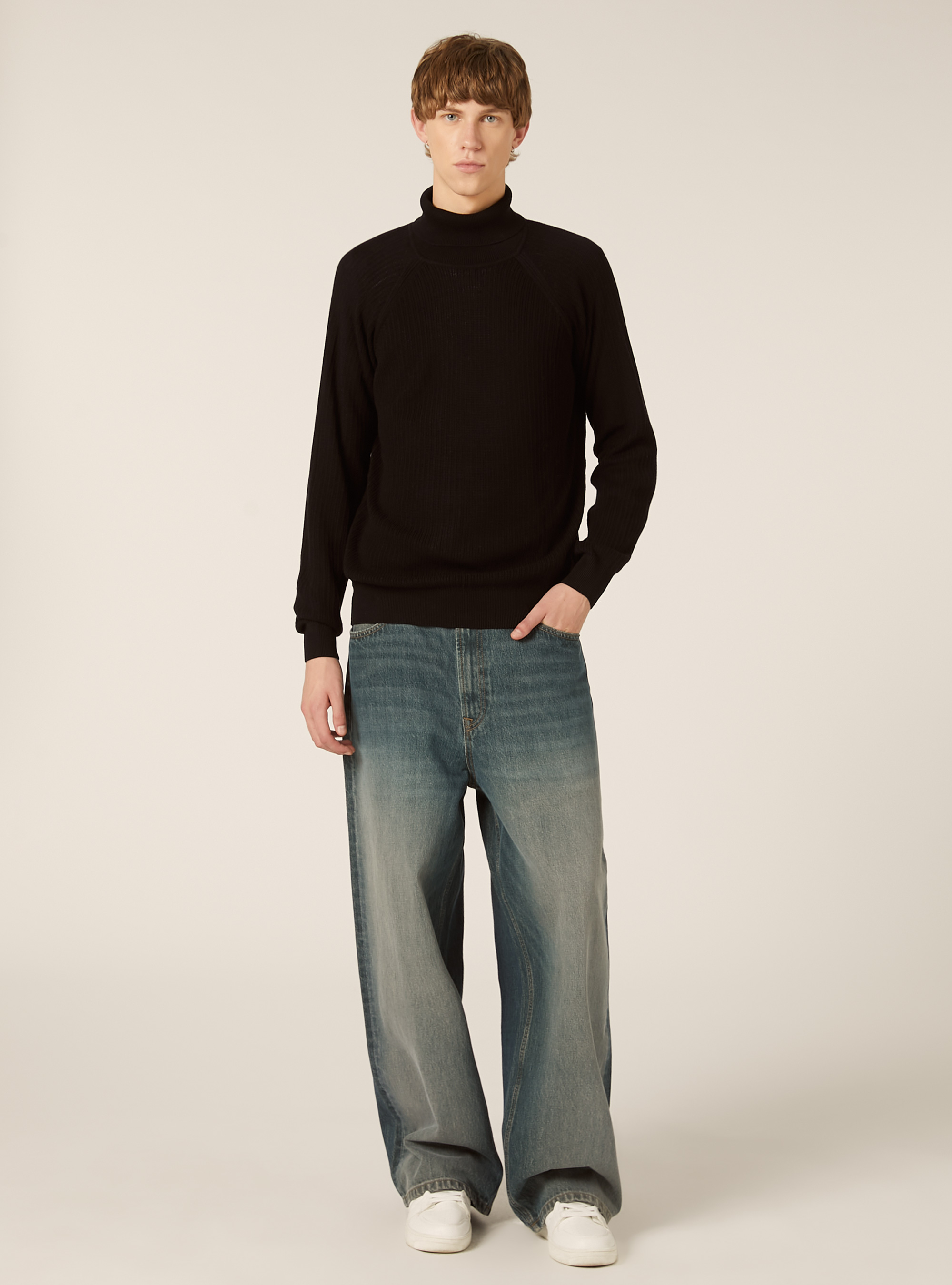 Maglia a collo alto in misto cotone a coste, BK1 BLACK