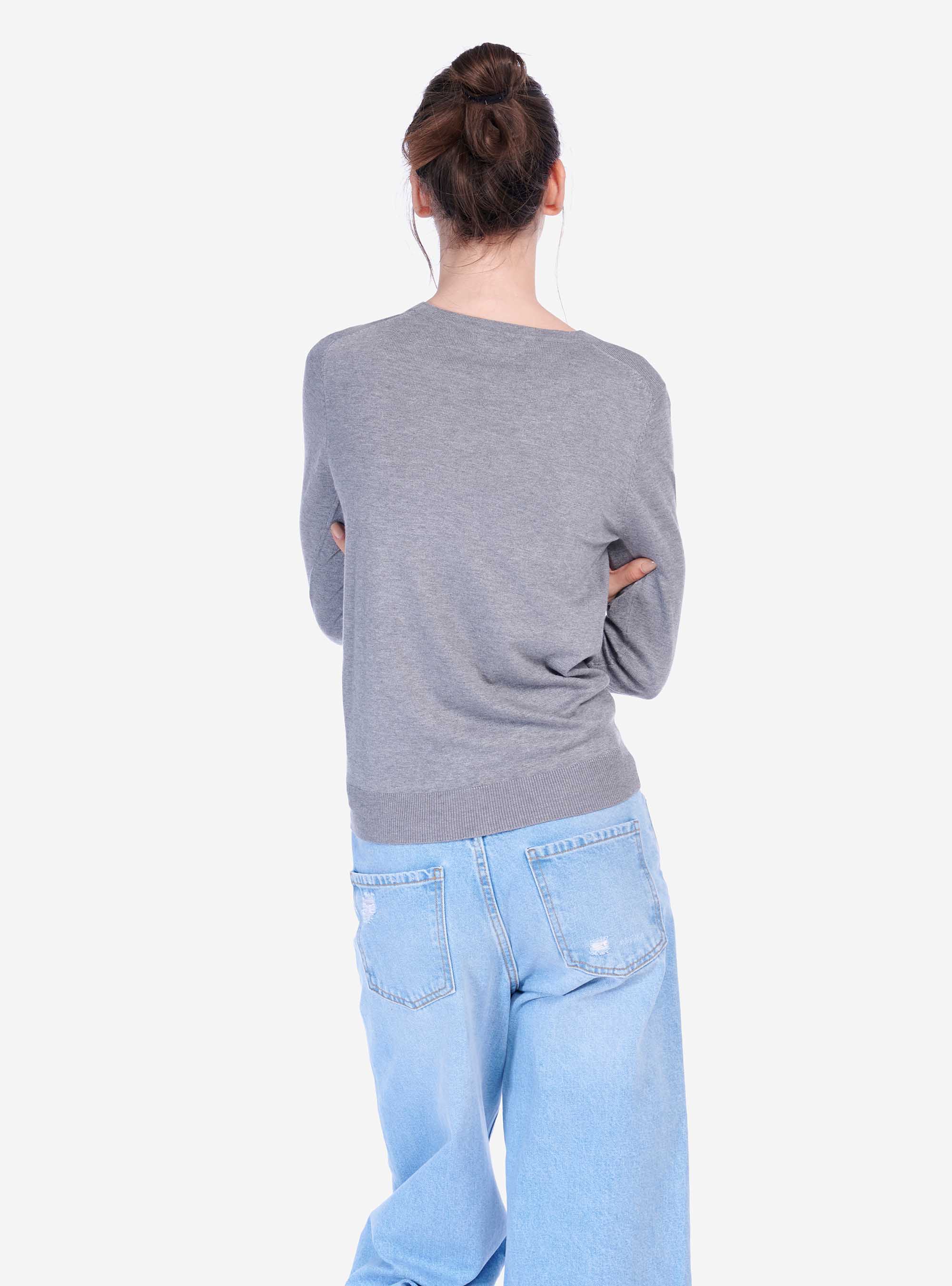 OVERSIZED SWEATER ROUND-NECK WITH BUTTONS ON THE WRISTS, GREY MELANGE