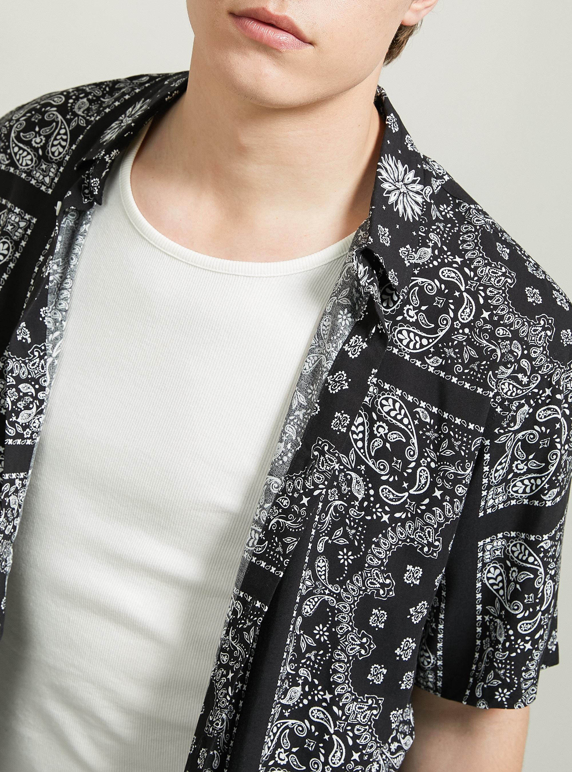 Paisley print short-sleeved shirt, BK1 BLACK