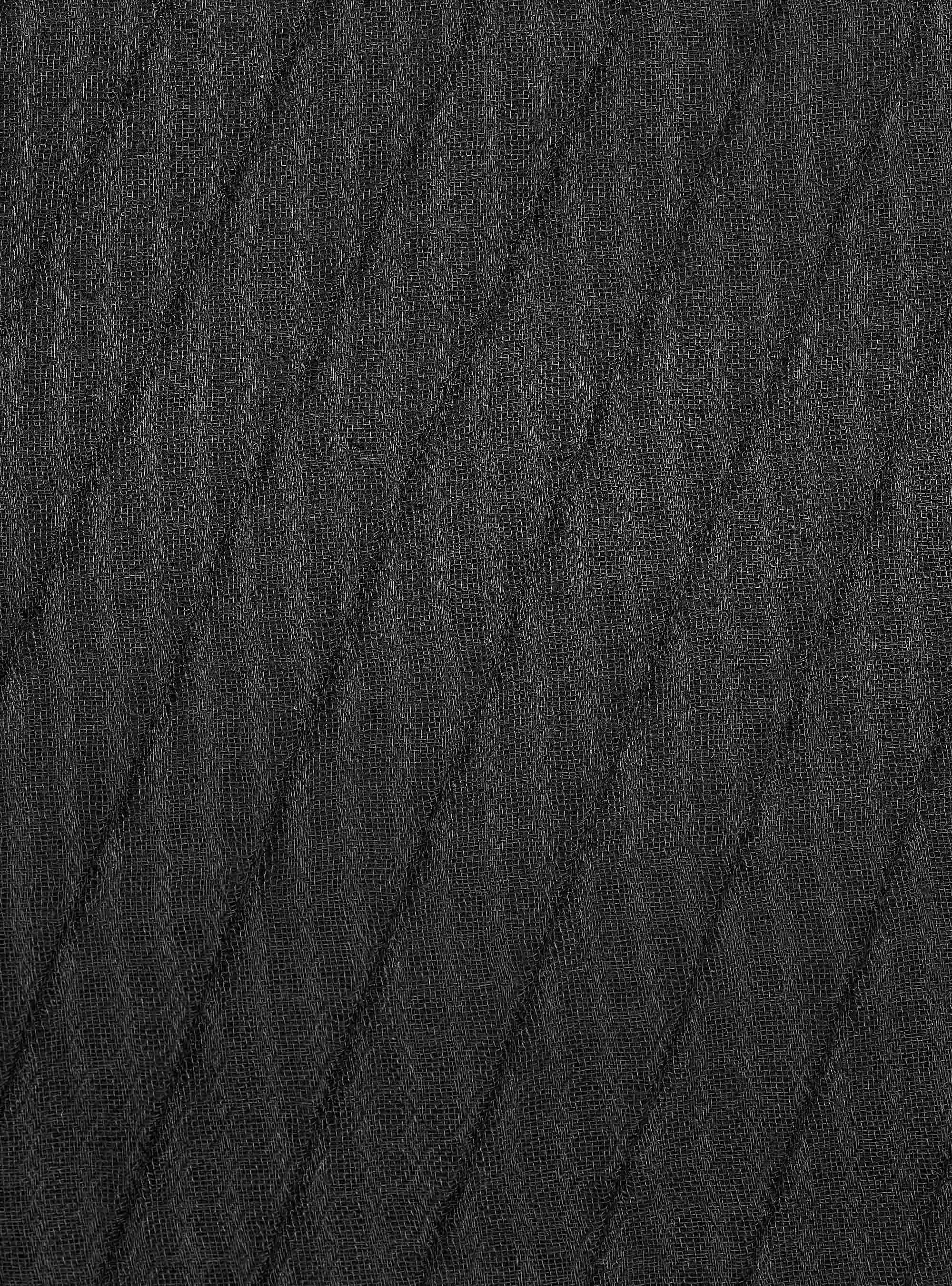 Lightweight scarf with fringes, BLACK