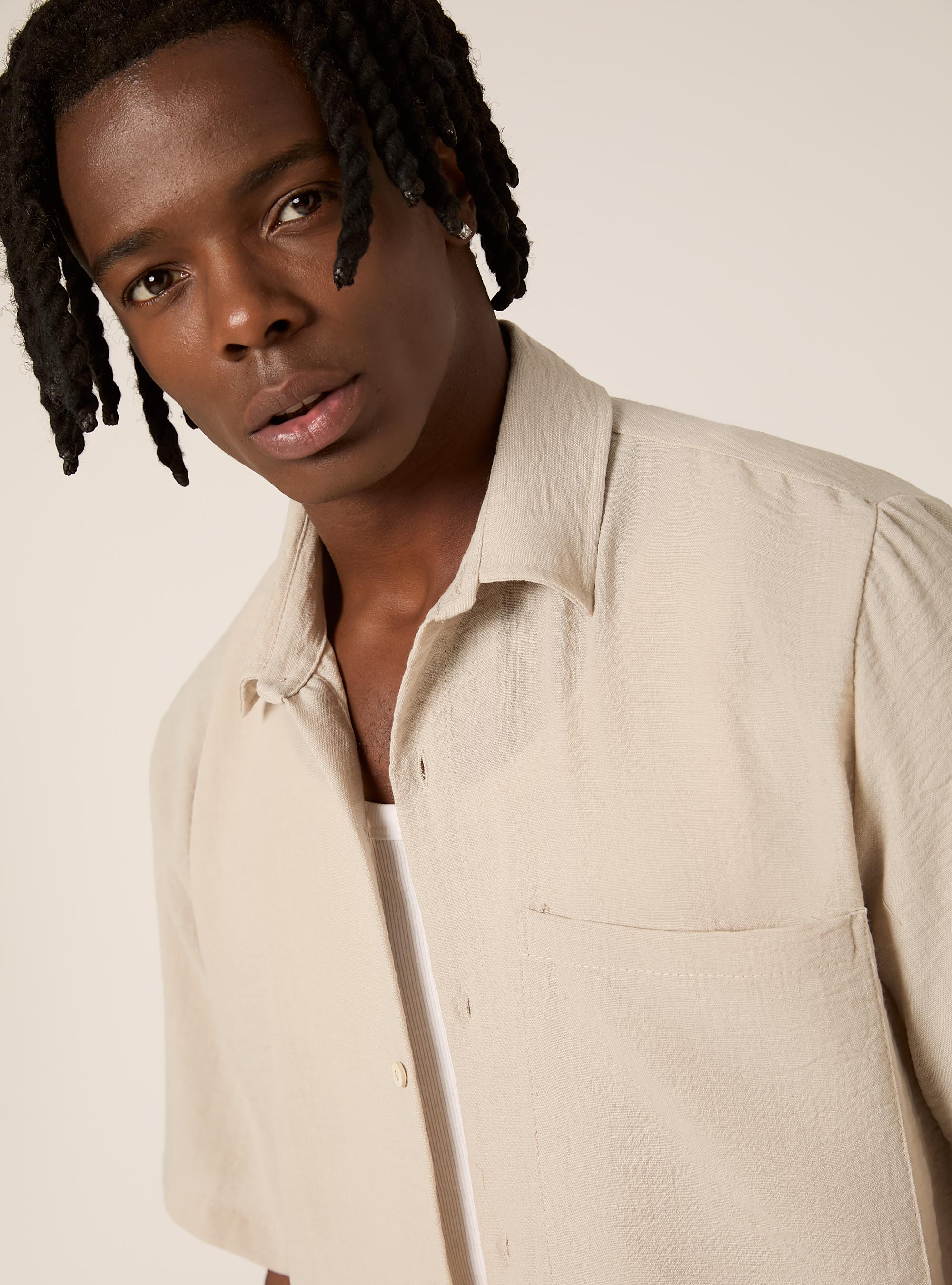 Chemise &agrave; manches courtes avec poche poitrine, BG2 BEIGE MEDIUM