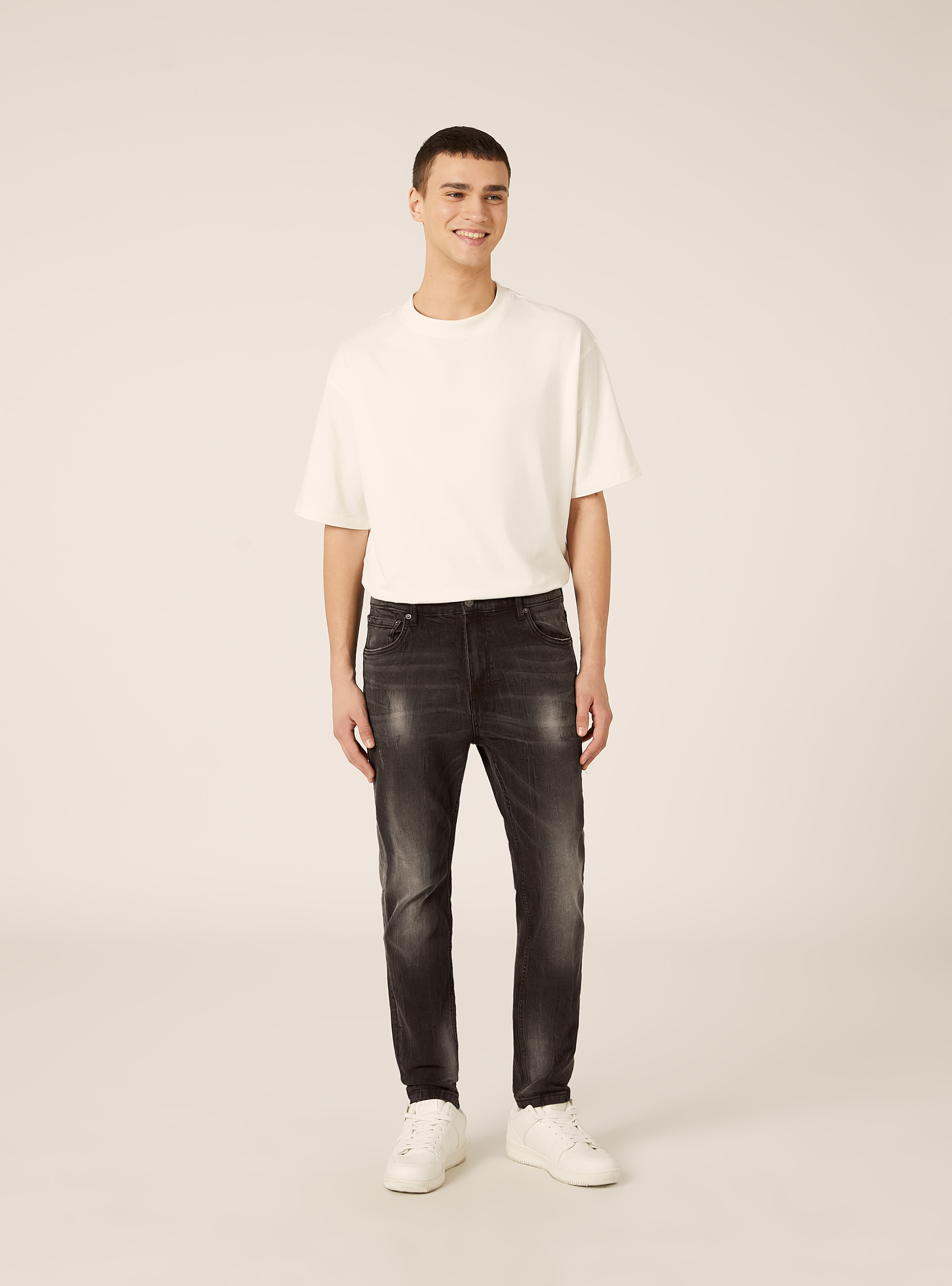 Stretch denim carrot fit jeans, D000 BLACK