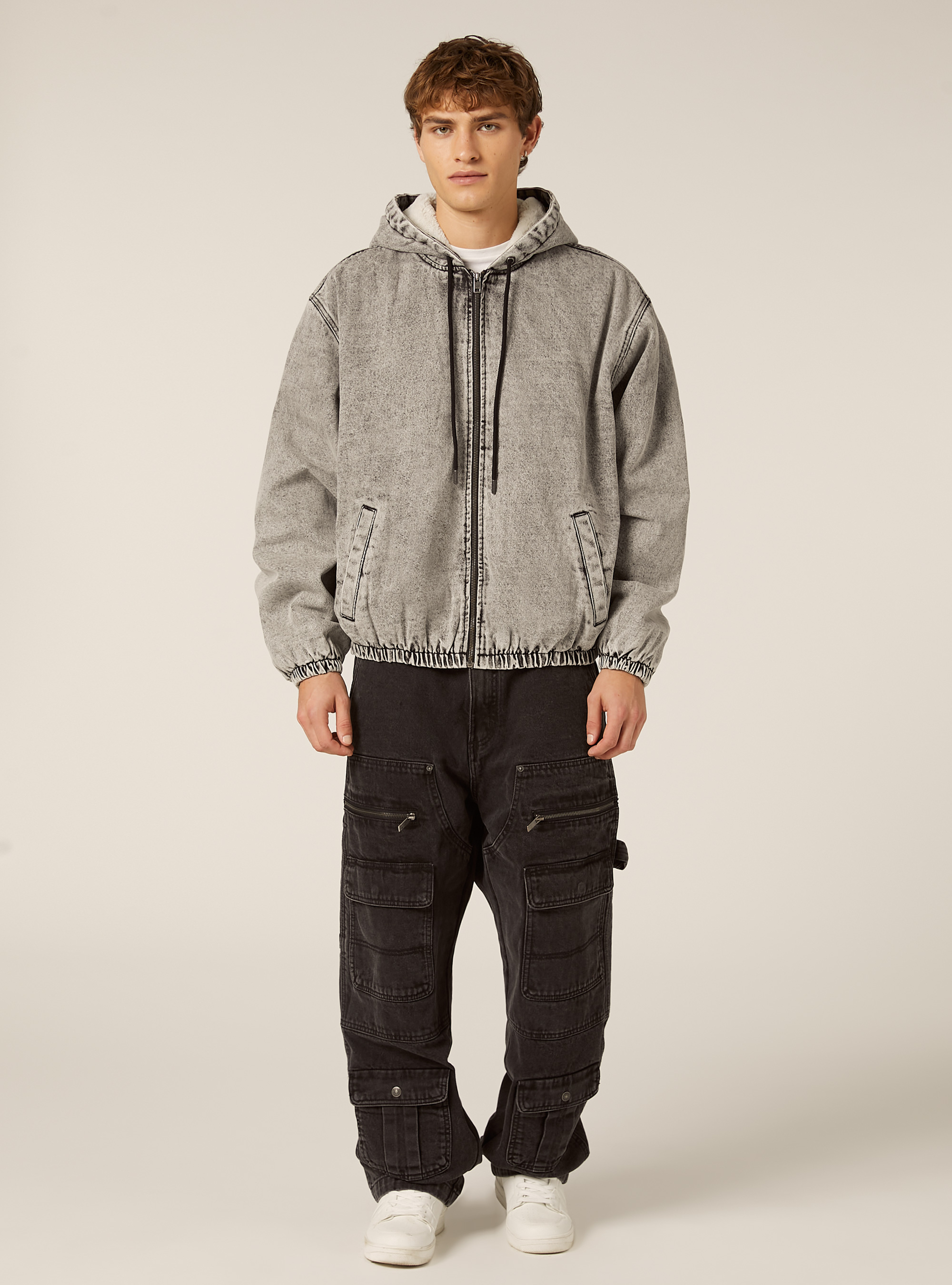 Chaqueta vaquera con forro de piel, D00G GREY