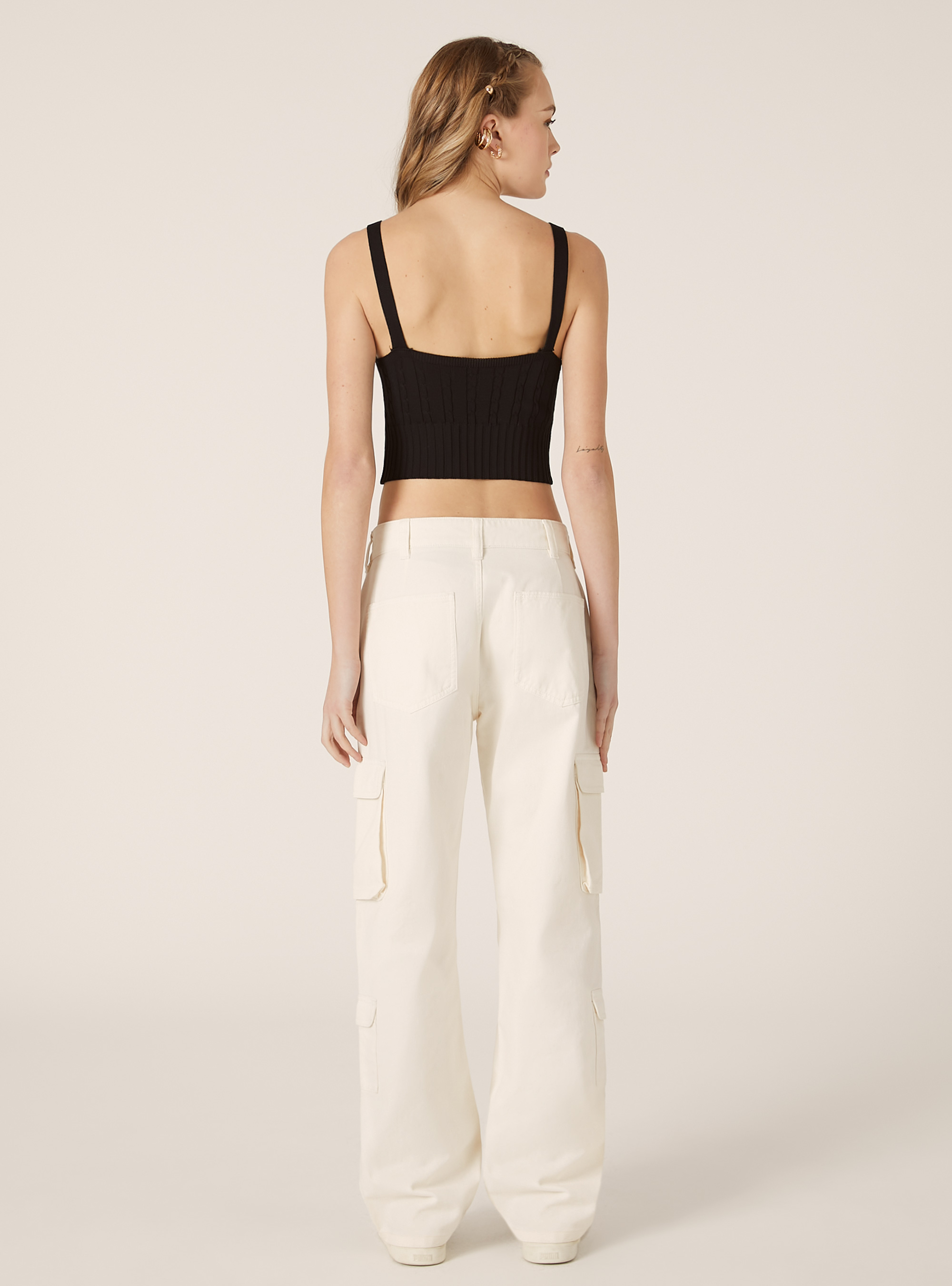 Top de punto recortado, BK1 BLACK