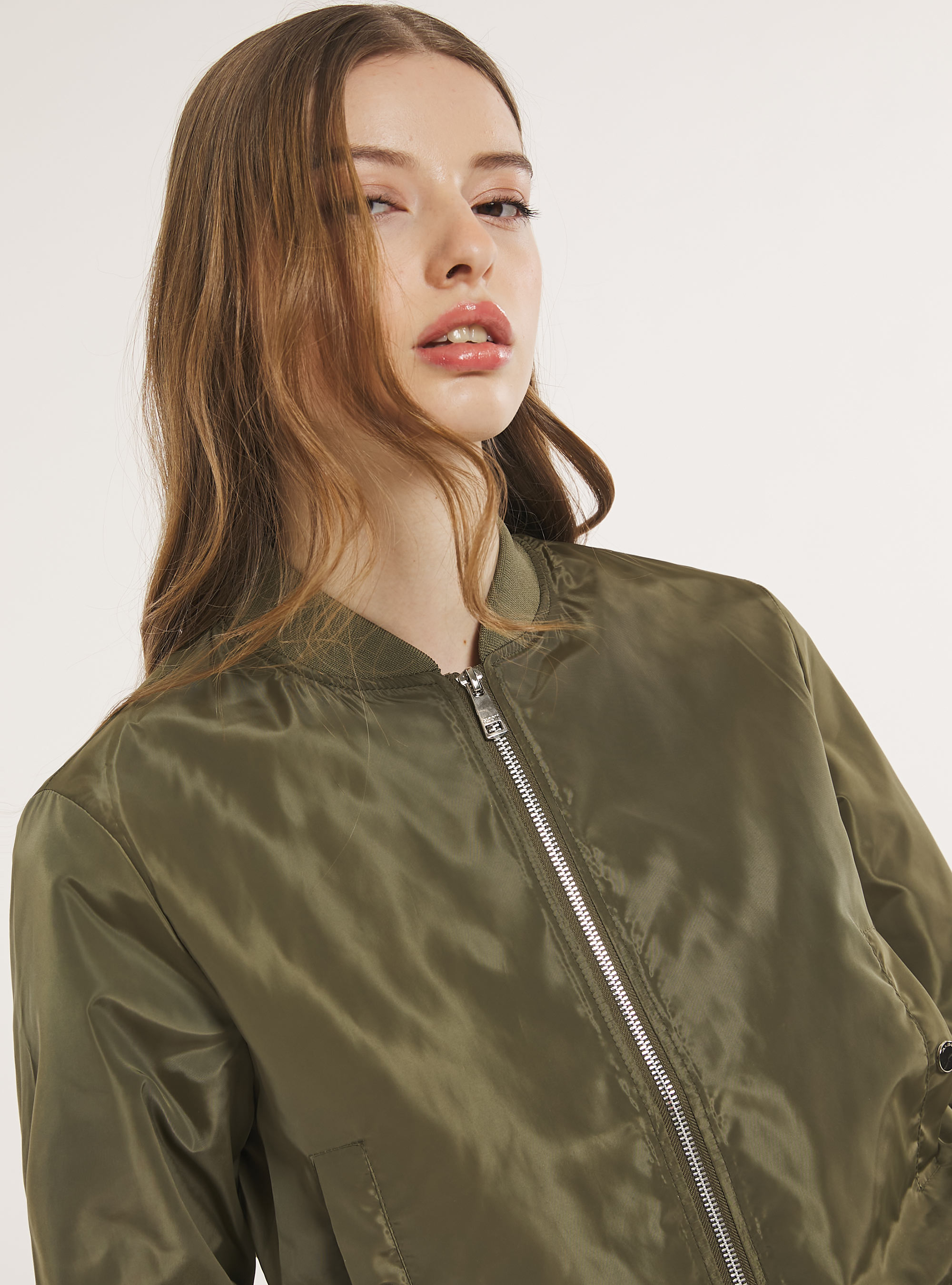 Shiny cropped bomber jacket, KY2 KAKY MEDIUM