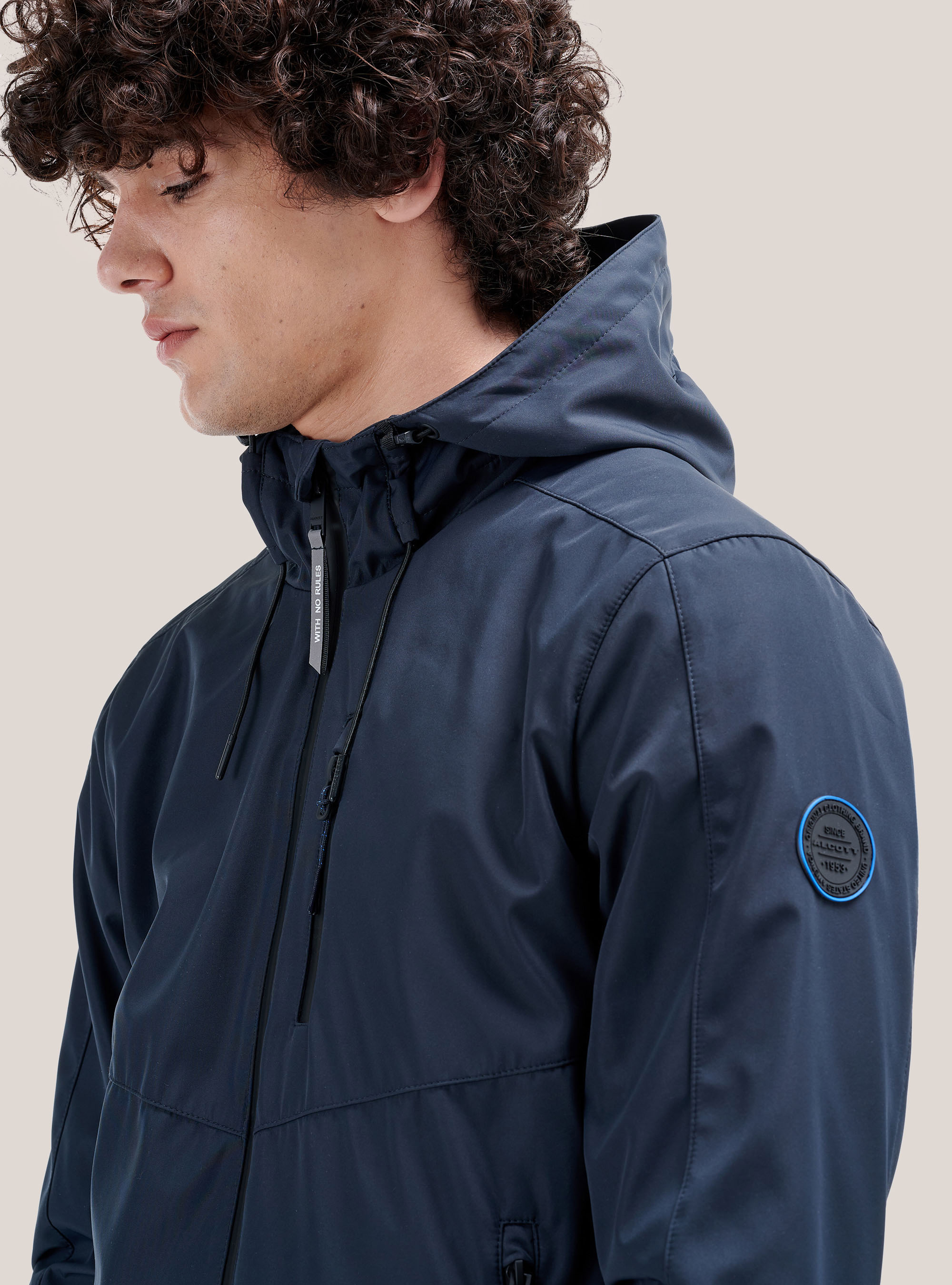 Bomber  con capucha antiviento, AZUL MARINO