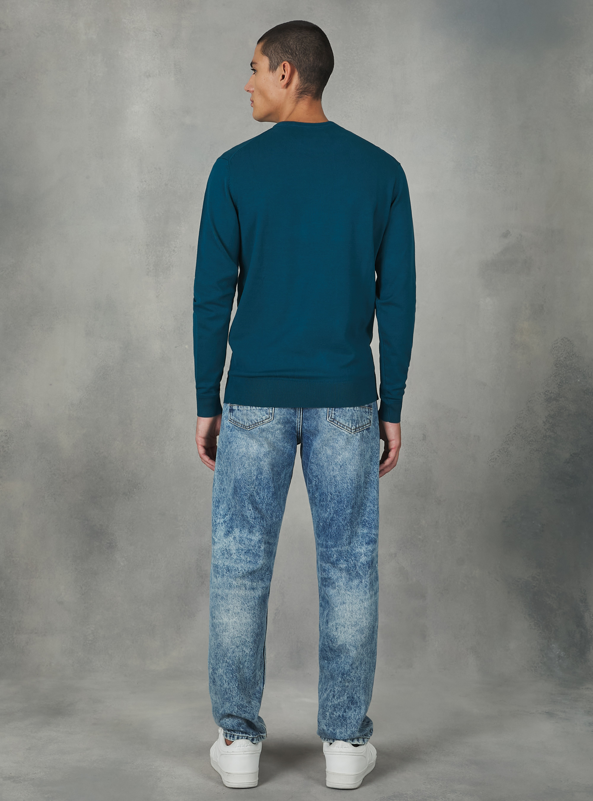Round-neck pullover made of sustainable viscose Ecovero, OB2 BLUE OIL MED.
