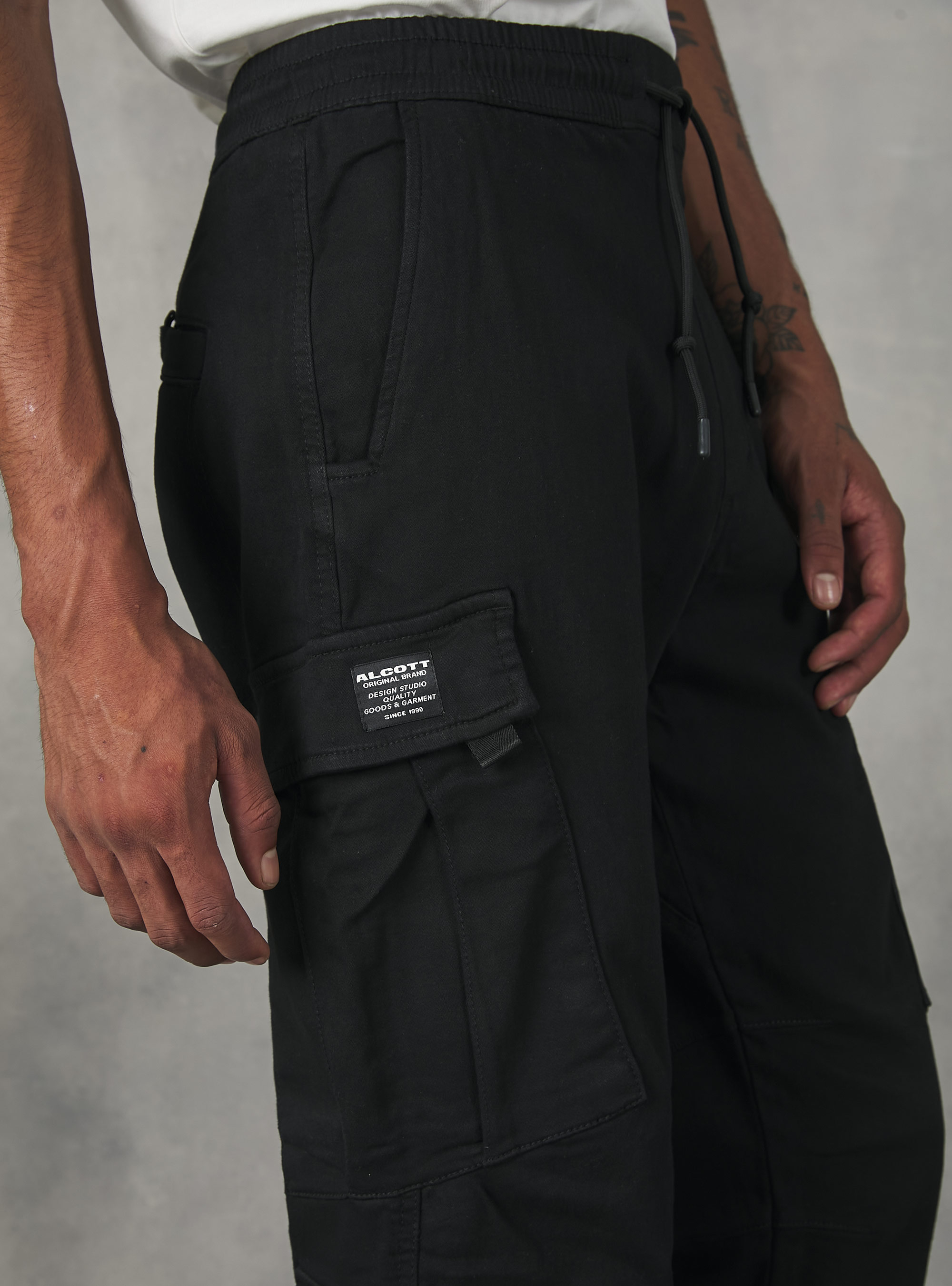 Jogger trousers with large pockets, BK1 BLACK