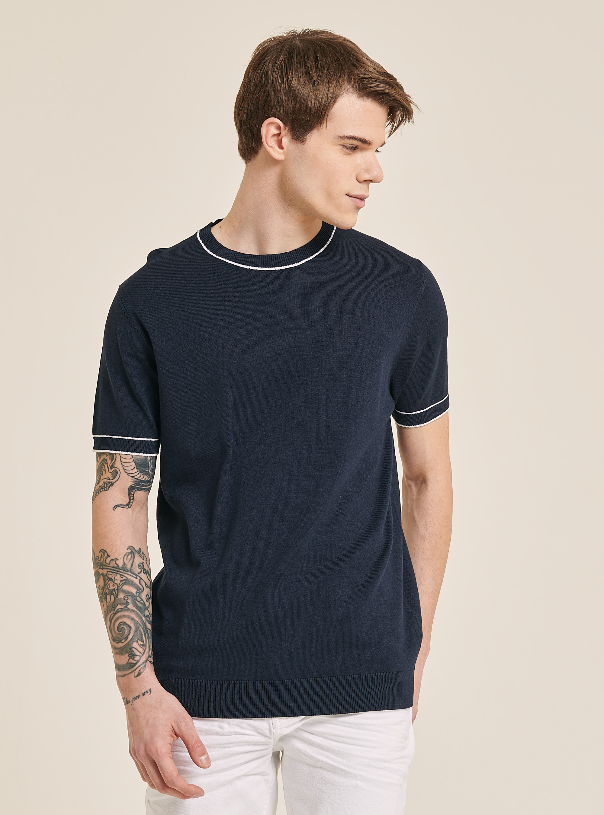 Pullover a maniche corte con dettaglio a contrasto, BLU