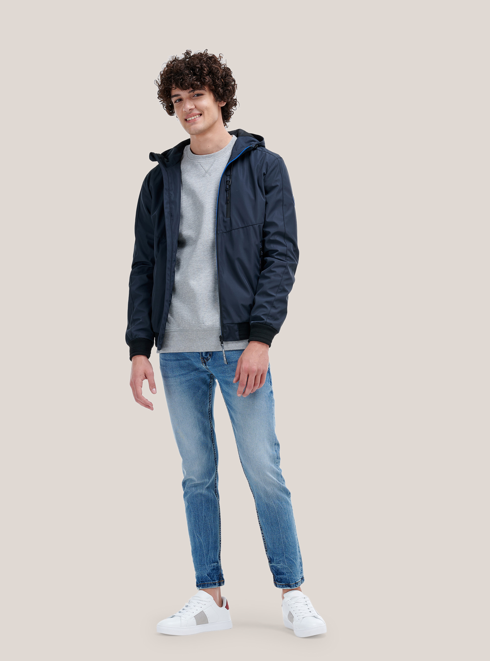 Bomber  con capucha antiviento, AZUL MARINO