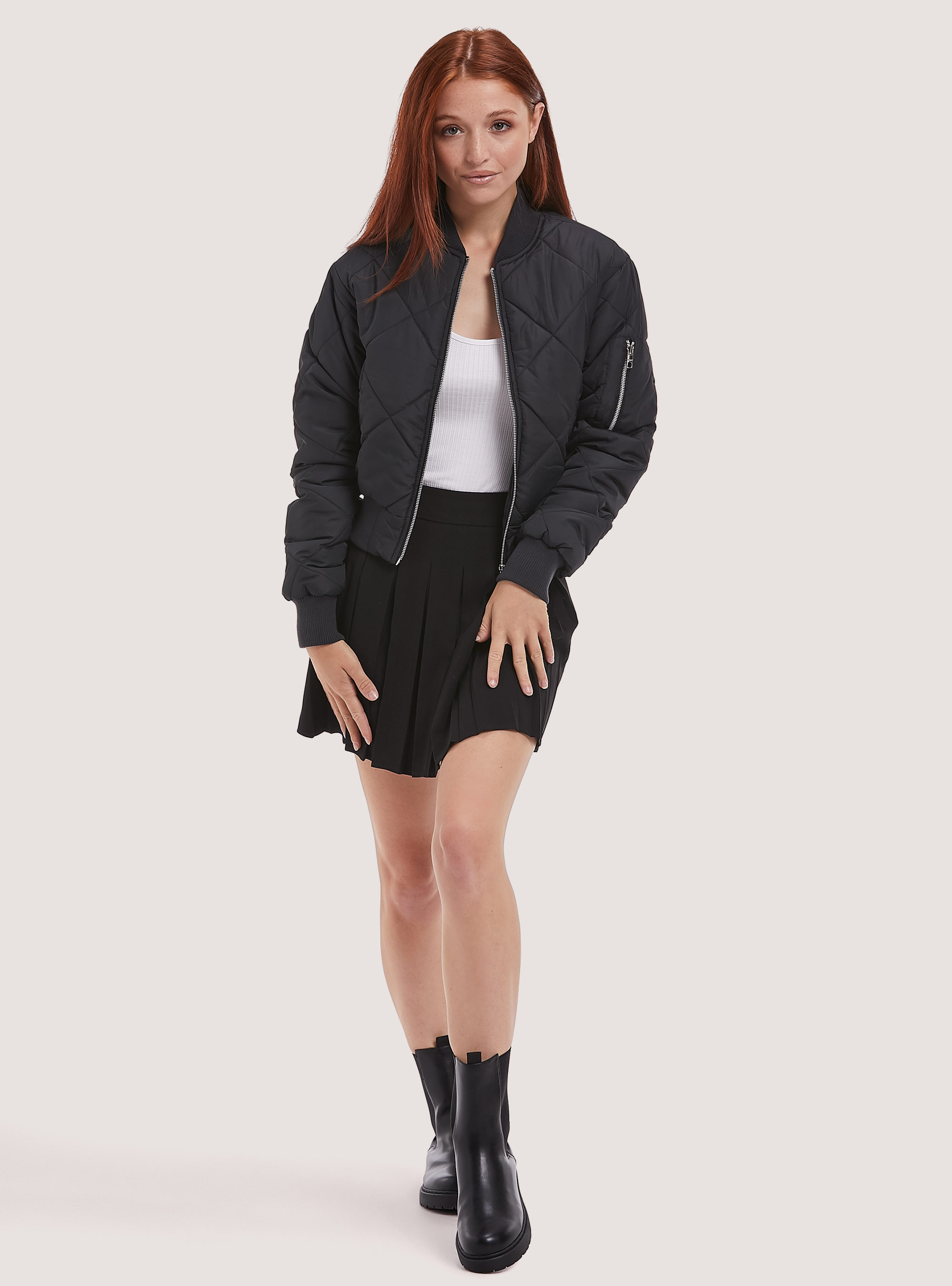 Mini skirt with pleats, BK1 BLACK