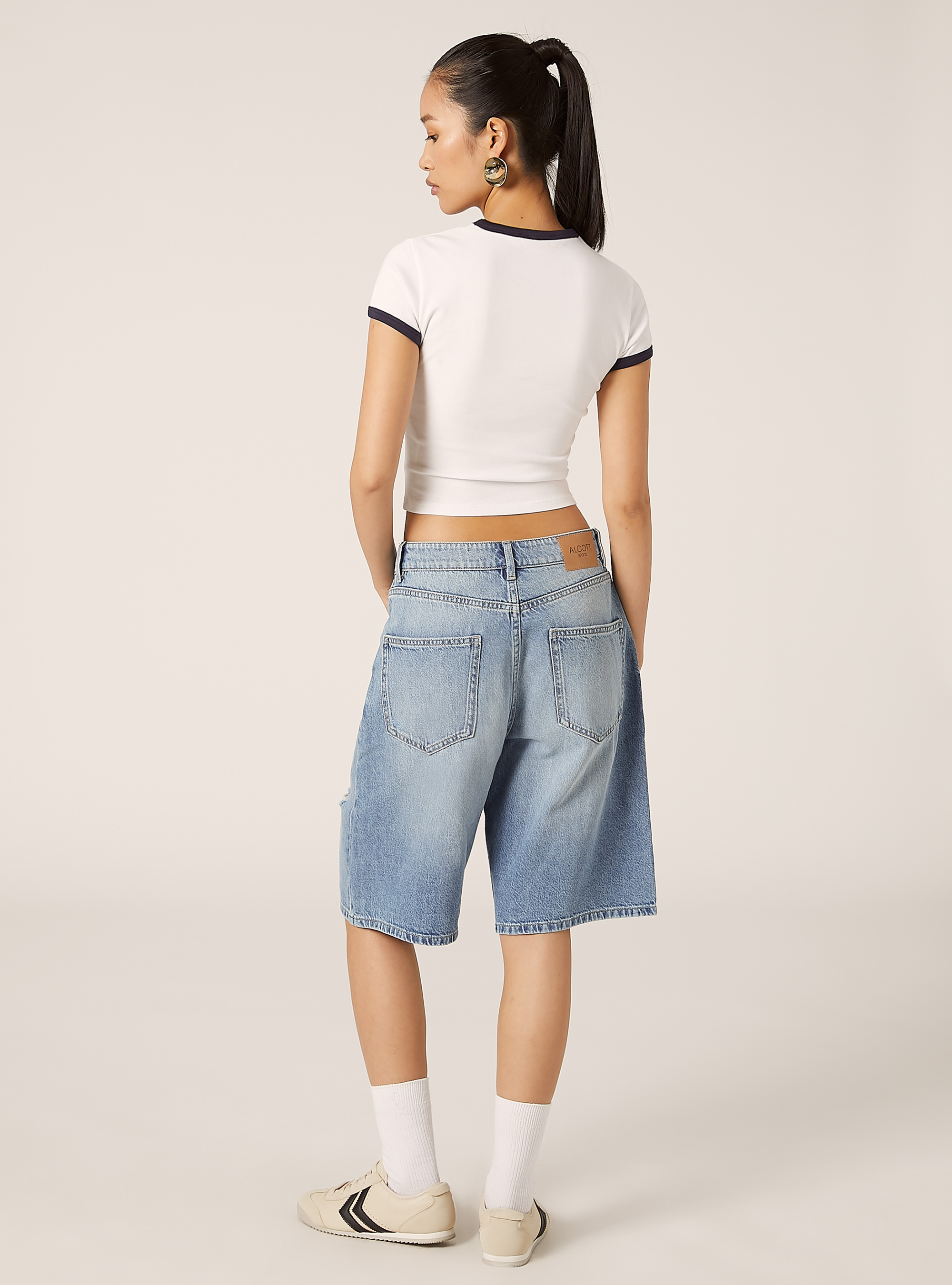 Gekürztes T-Shirt mit kontrastierenden Details, WH3 WHITE