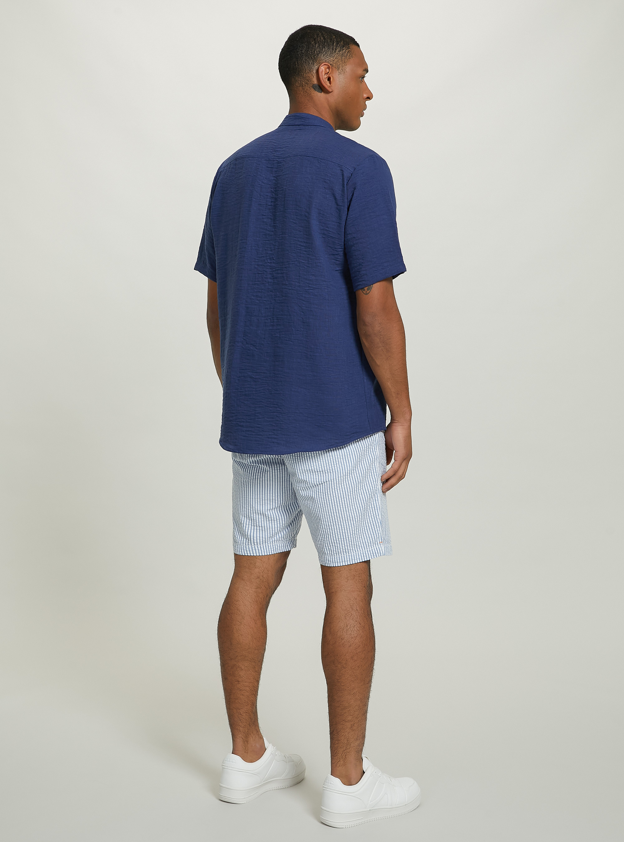 Camicia basica collo coreano mezza placchetta, NA2 NAVY MEDIUM