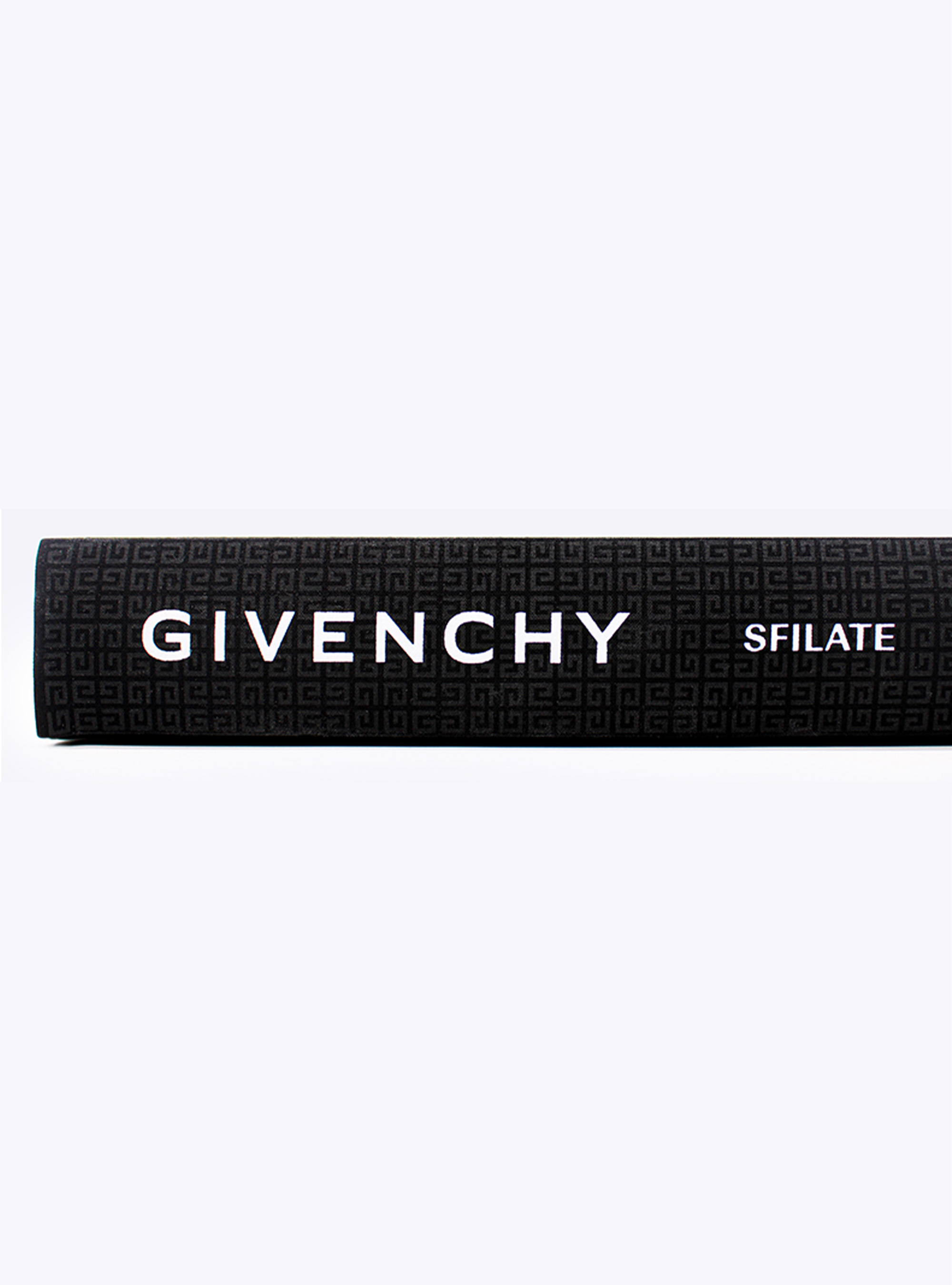 Livre ''Givenchy. Sfilate'', UNICO