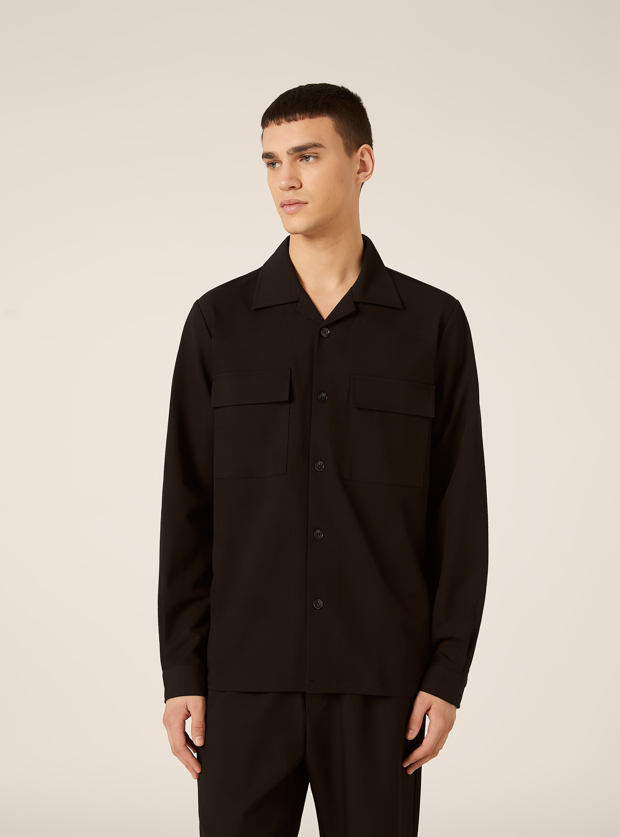 Camisa con bolsillos grandes, BK1 BLACK