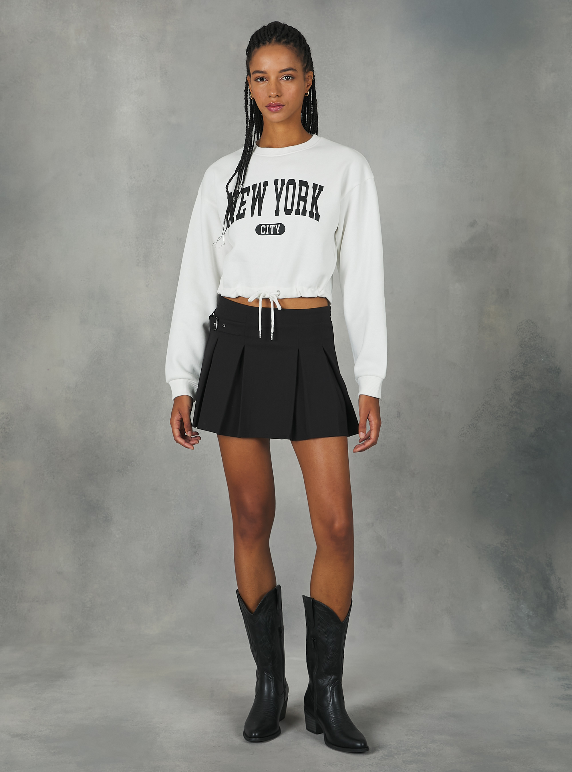 Cropped college sweatshirt with drawstring