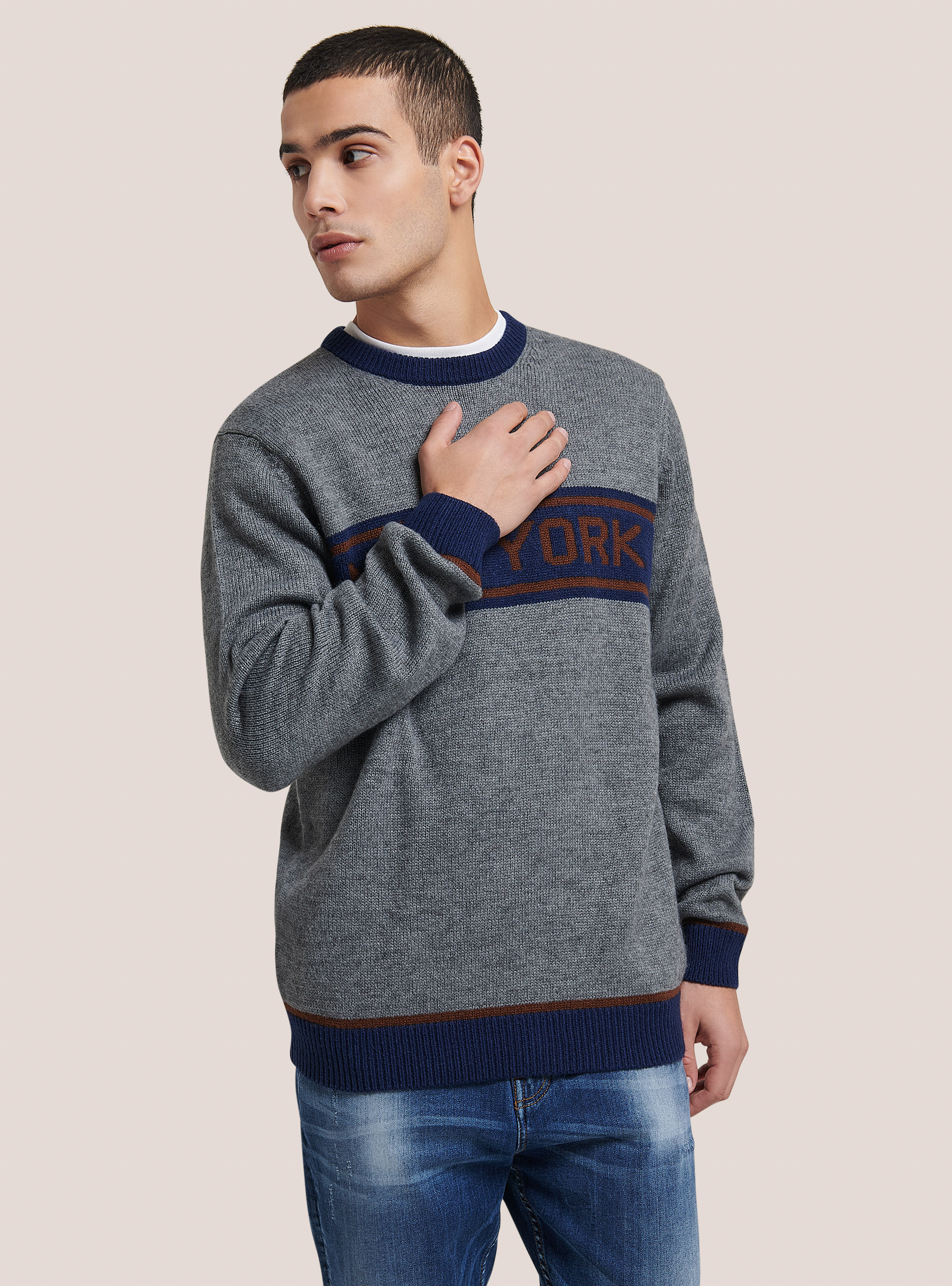Crew-neck pullover with contrasting inscription, GREY MELANGE