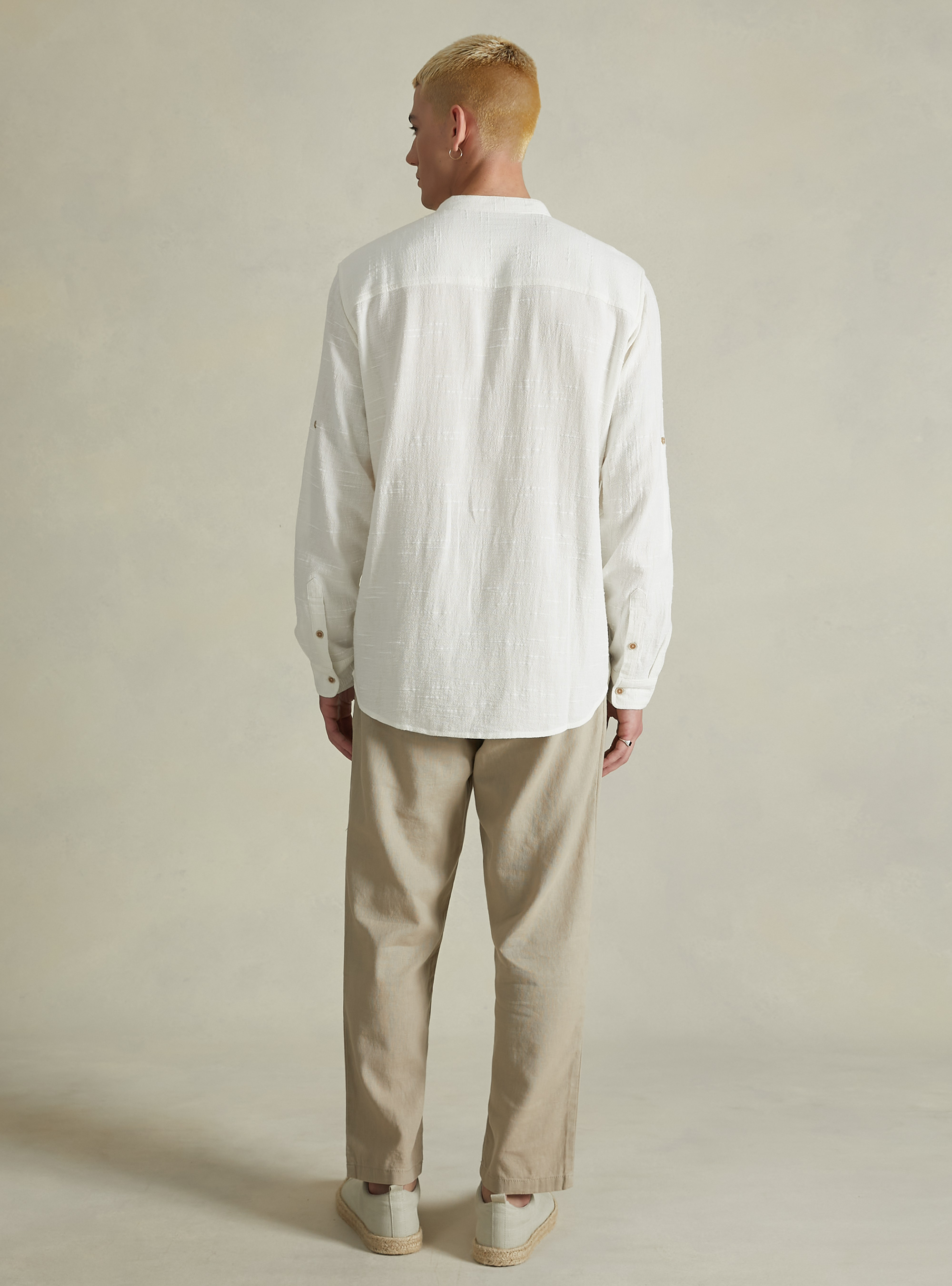 Camicia in misto lino con collo alla coreana, WH2 WHITE