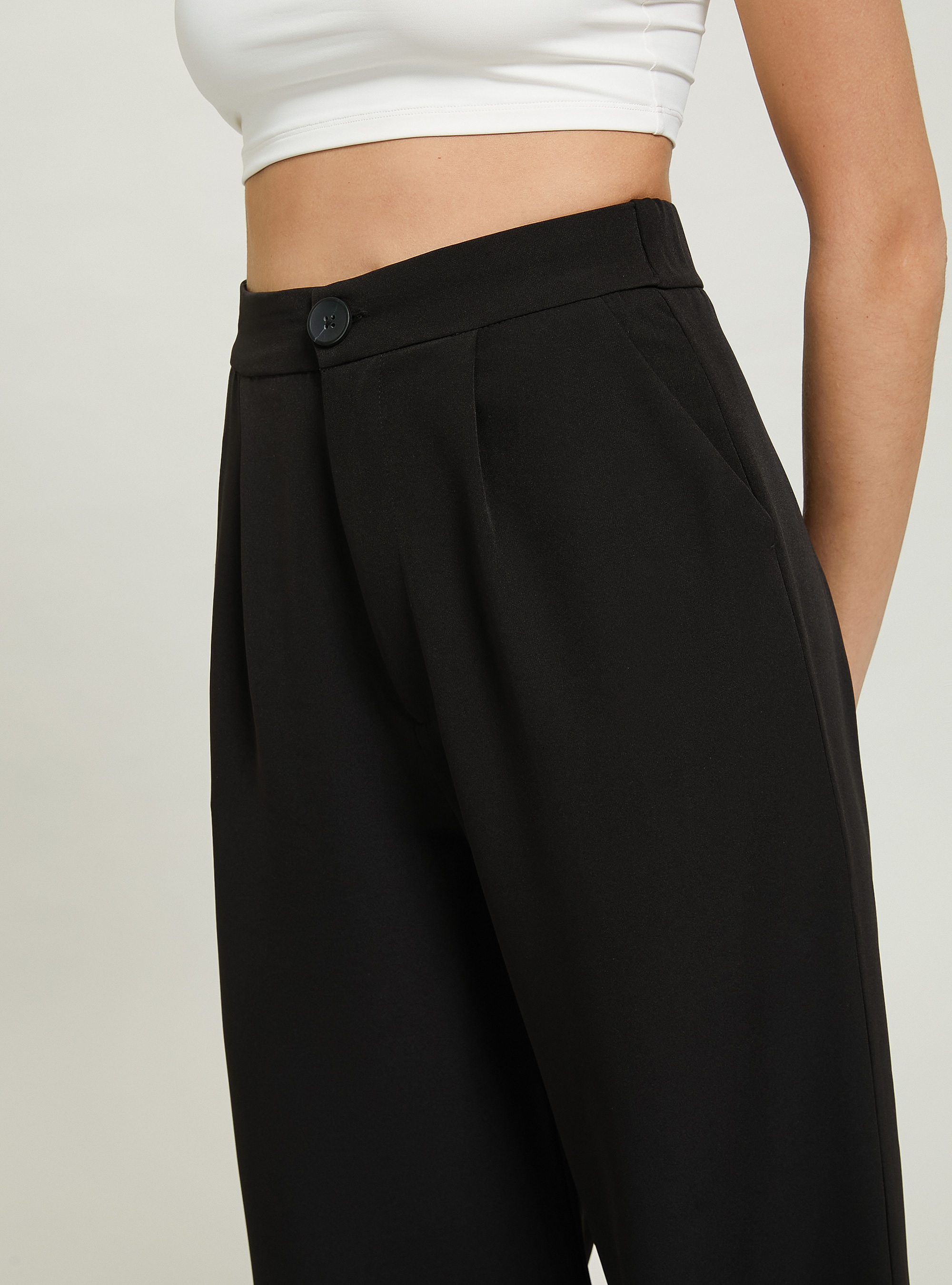 Pantalón ancho con pliegues, BK1 BLACK