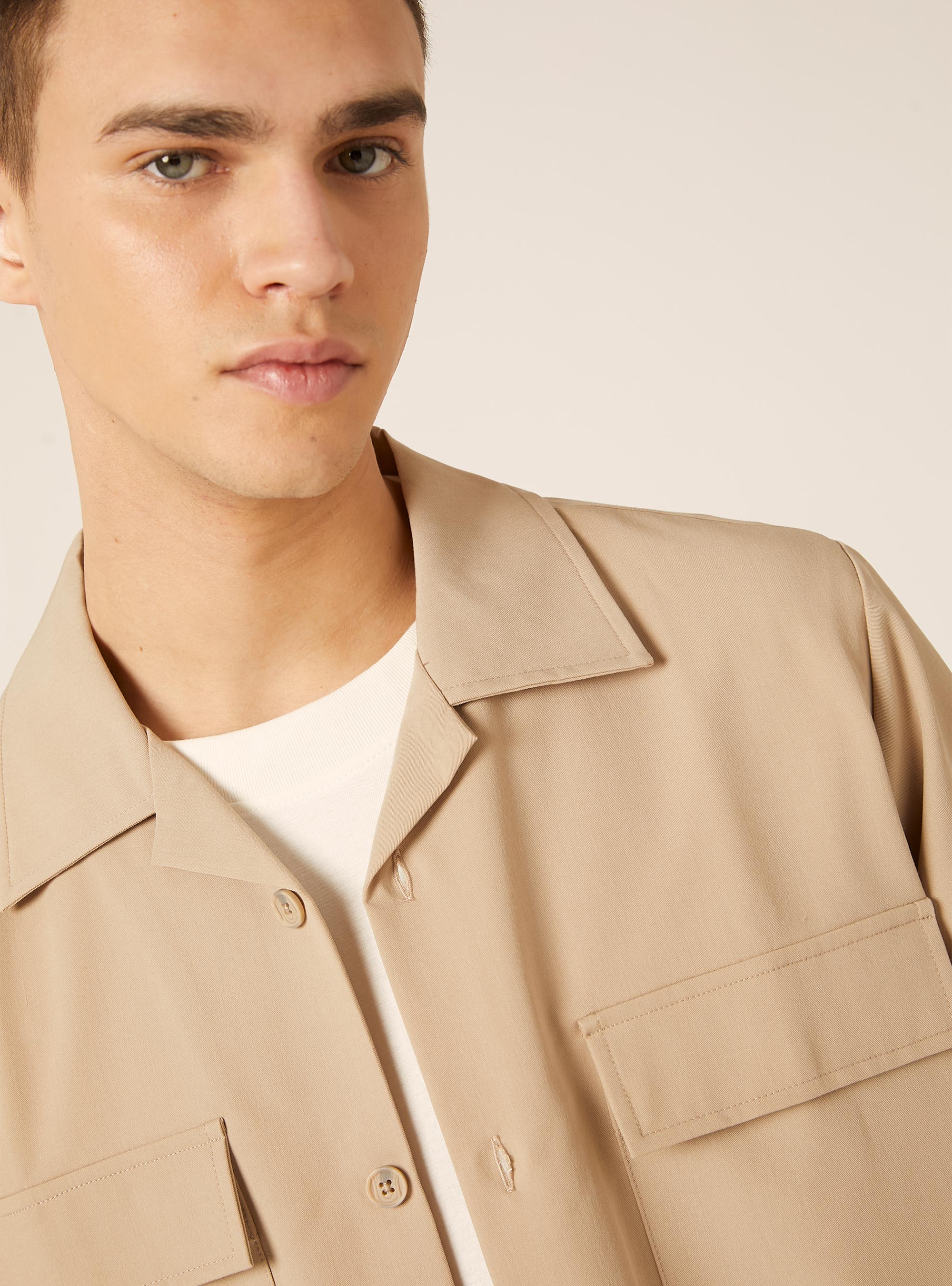 Camisa con bolsillos grandes, BG2 BEIGE MEDIUM