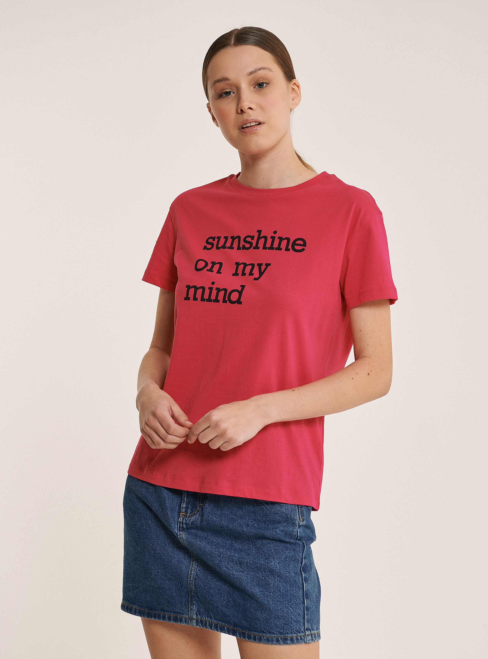 T-Shirt mit Rundhalsausschnitt und Aufdruck, C4435 FUXIA
