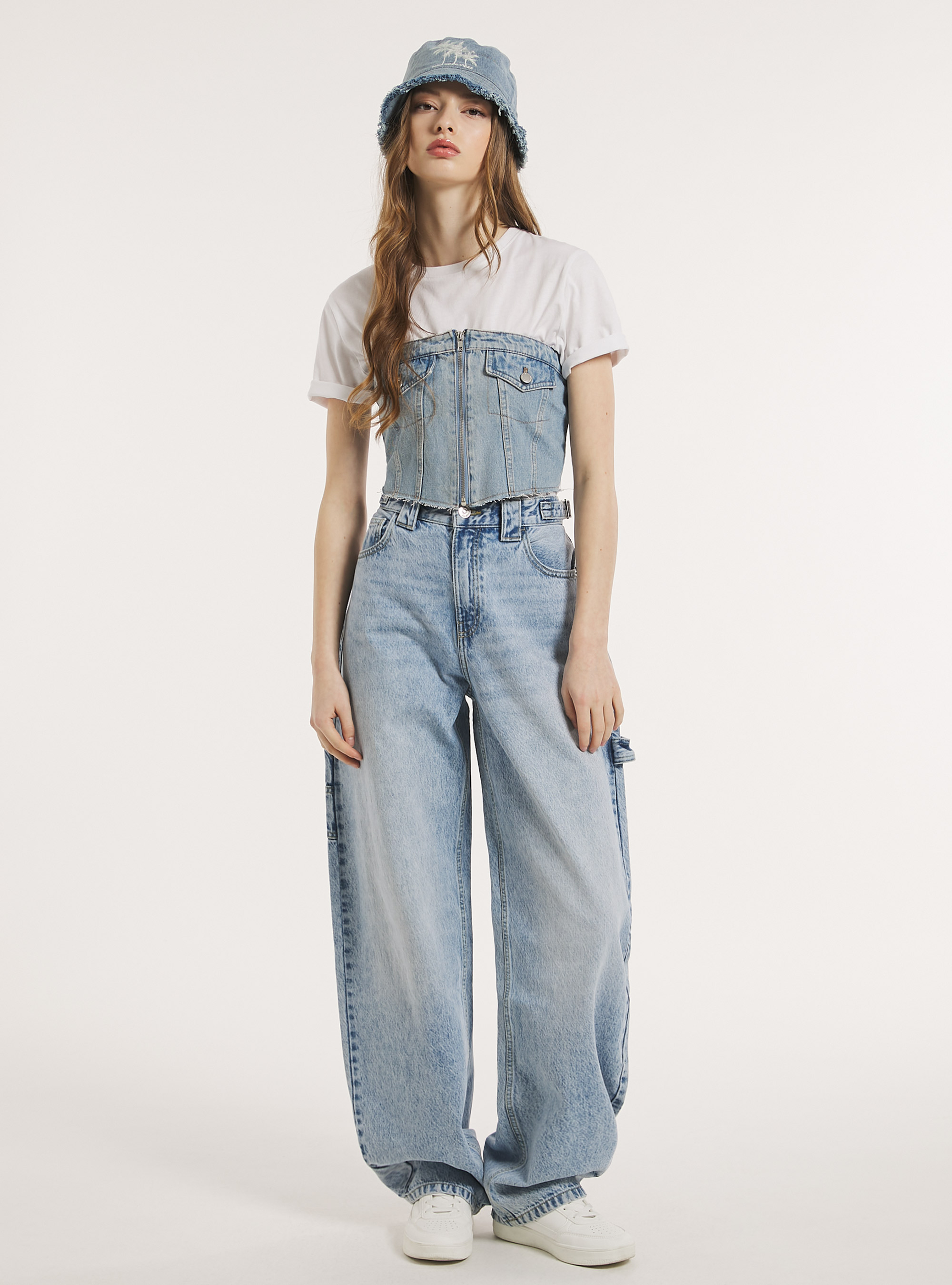 Carpenter balloon jeans with adjustable waist