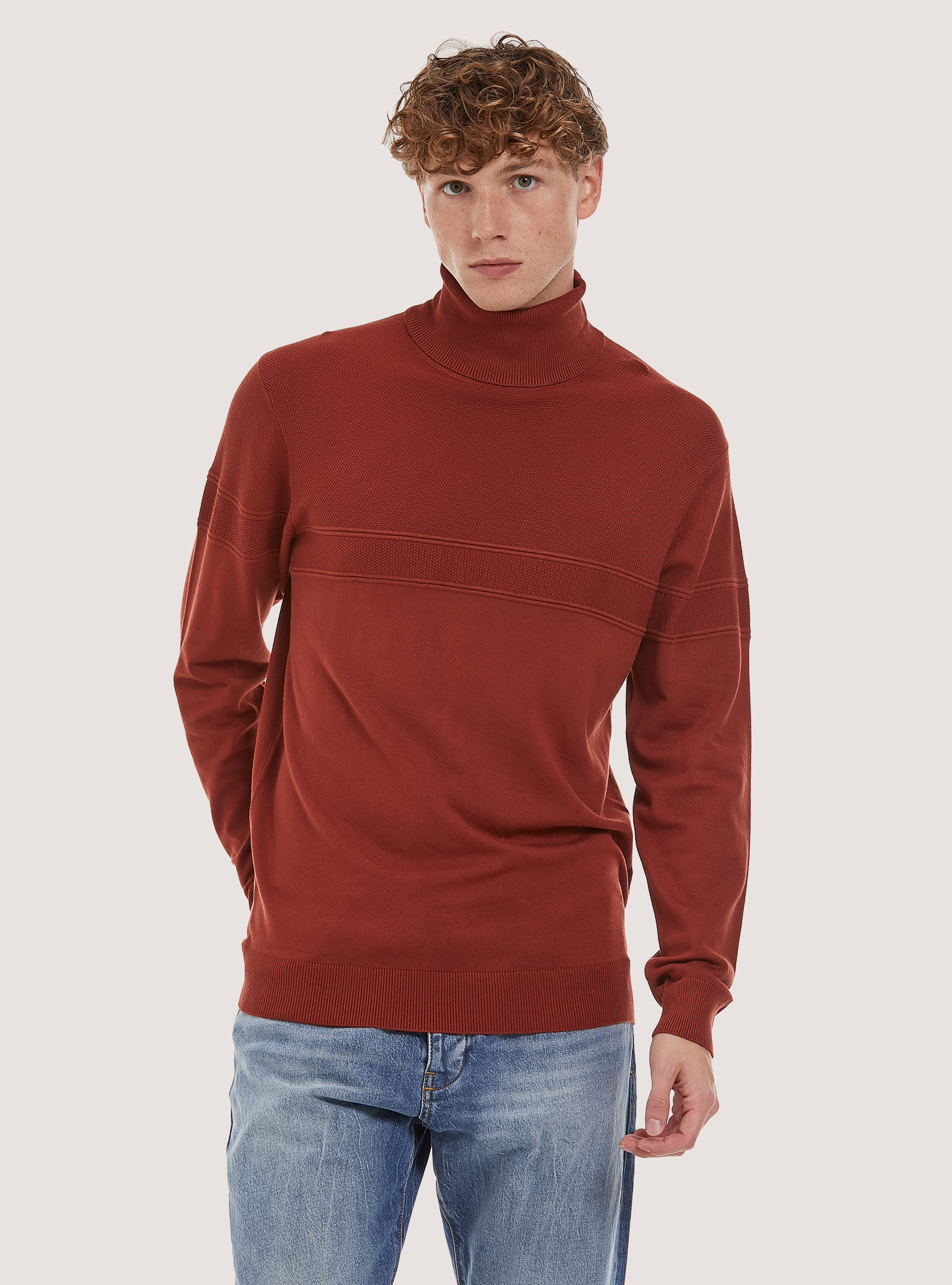 Fine turtleneck pullover with soft viscose texture, RT2 RUSTY MEDIUM
