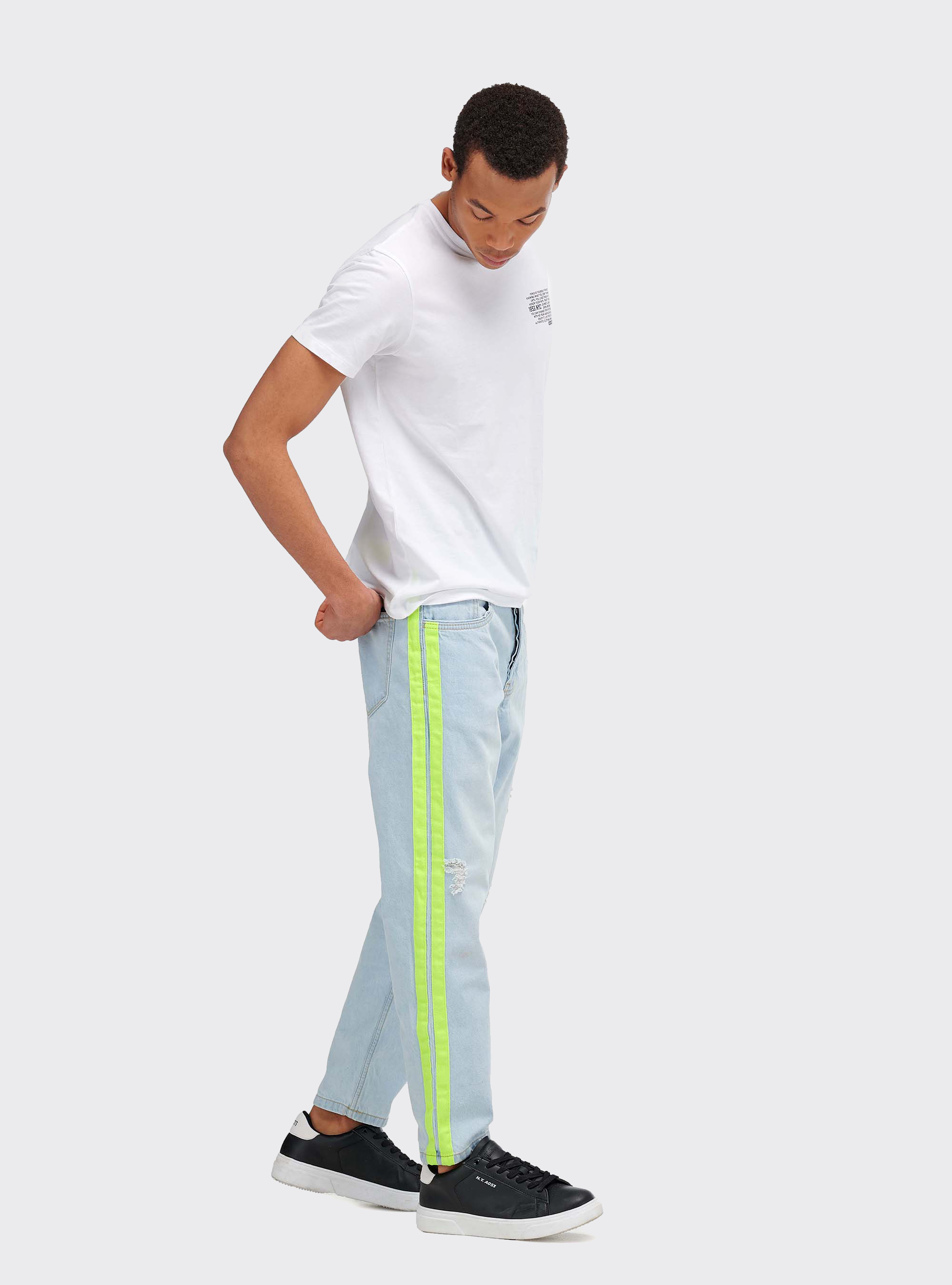 Jeans avec bandes latérales fluo, C241 BLUE