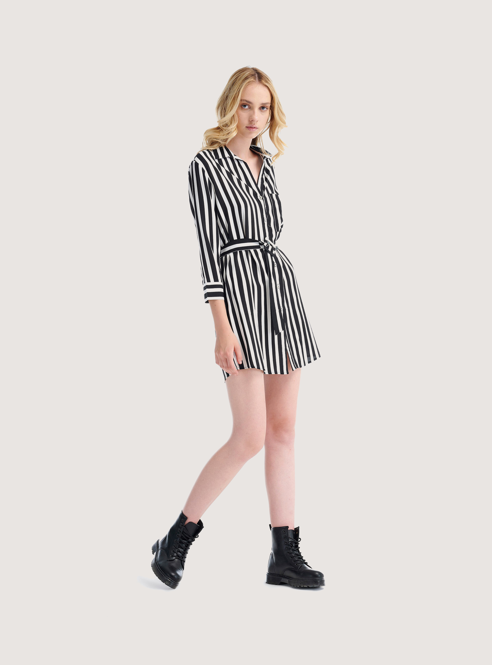 Camicia over a righe con cinturino, MULTICOLOR