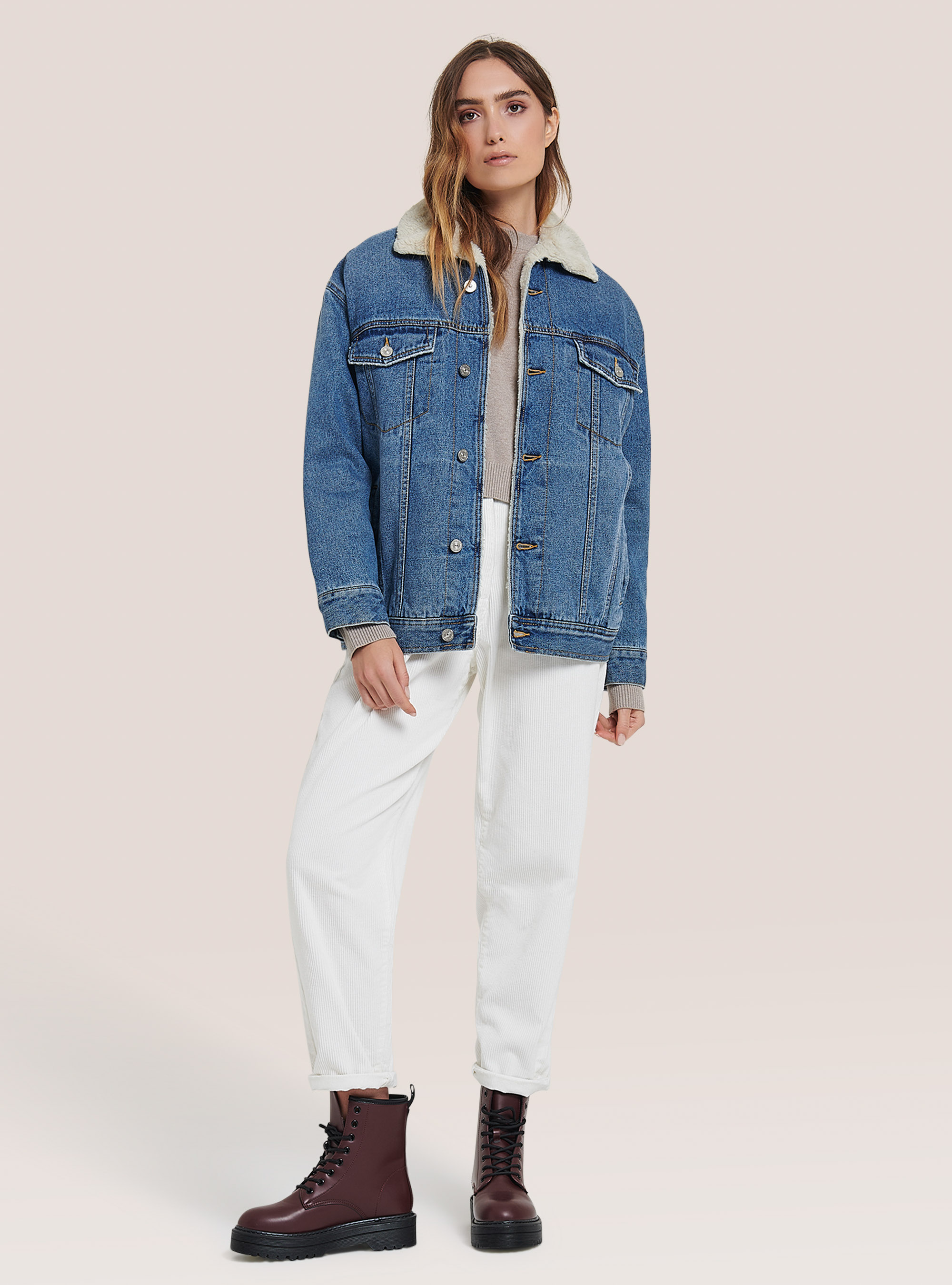 Chaqueta vaquera con inserciones de suave piel de cordero, AZUL