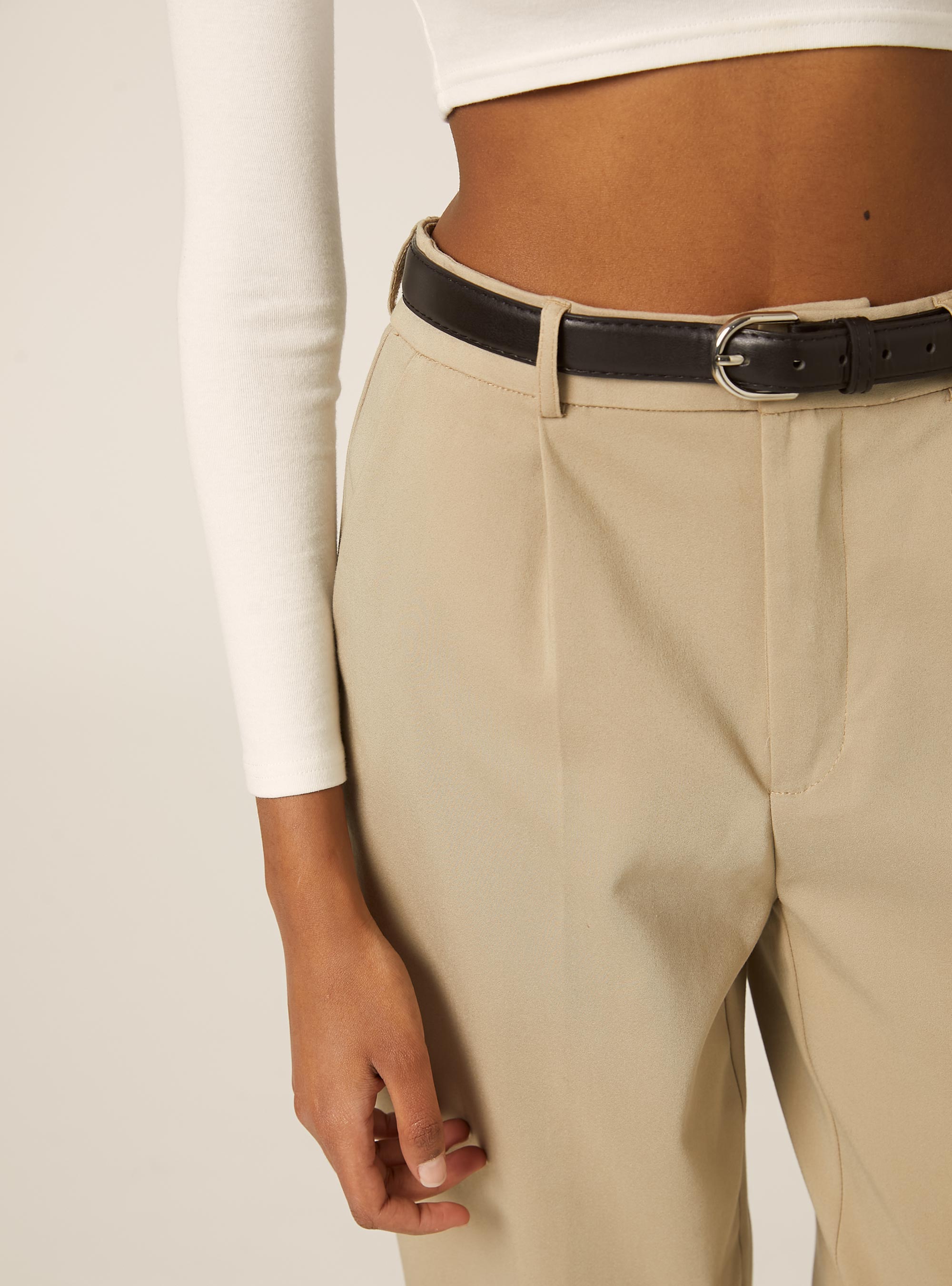 Pantalon ajusté avec ceinture, BG2 BEIGE MEDIUM