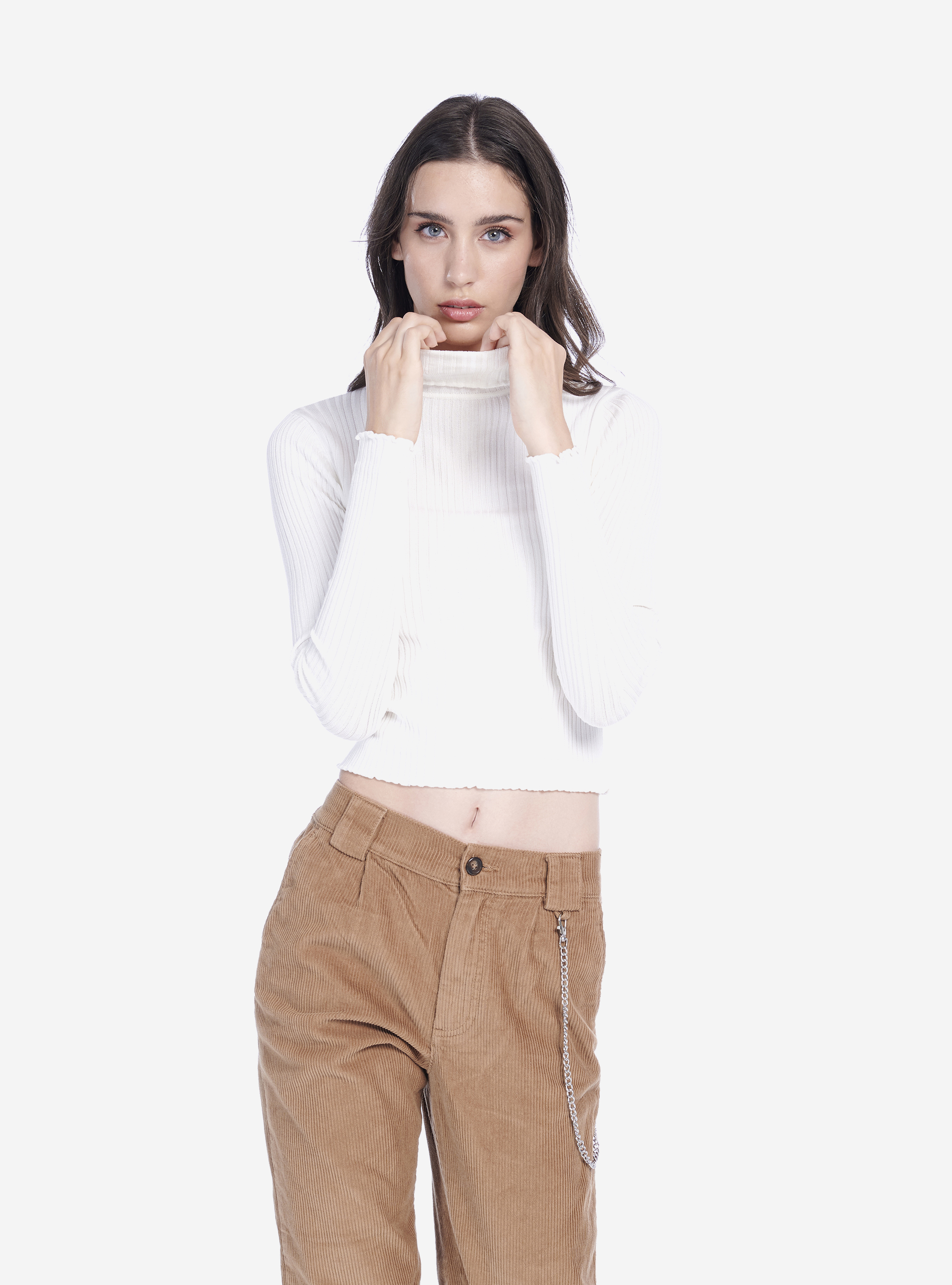 HIGH-NECKED PULLOVER WITH WAVY ENDS, WHITE