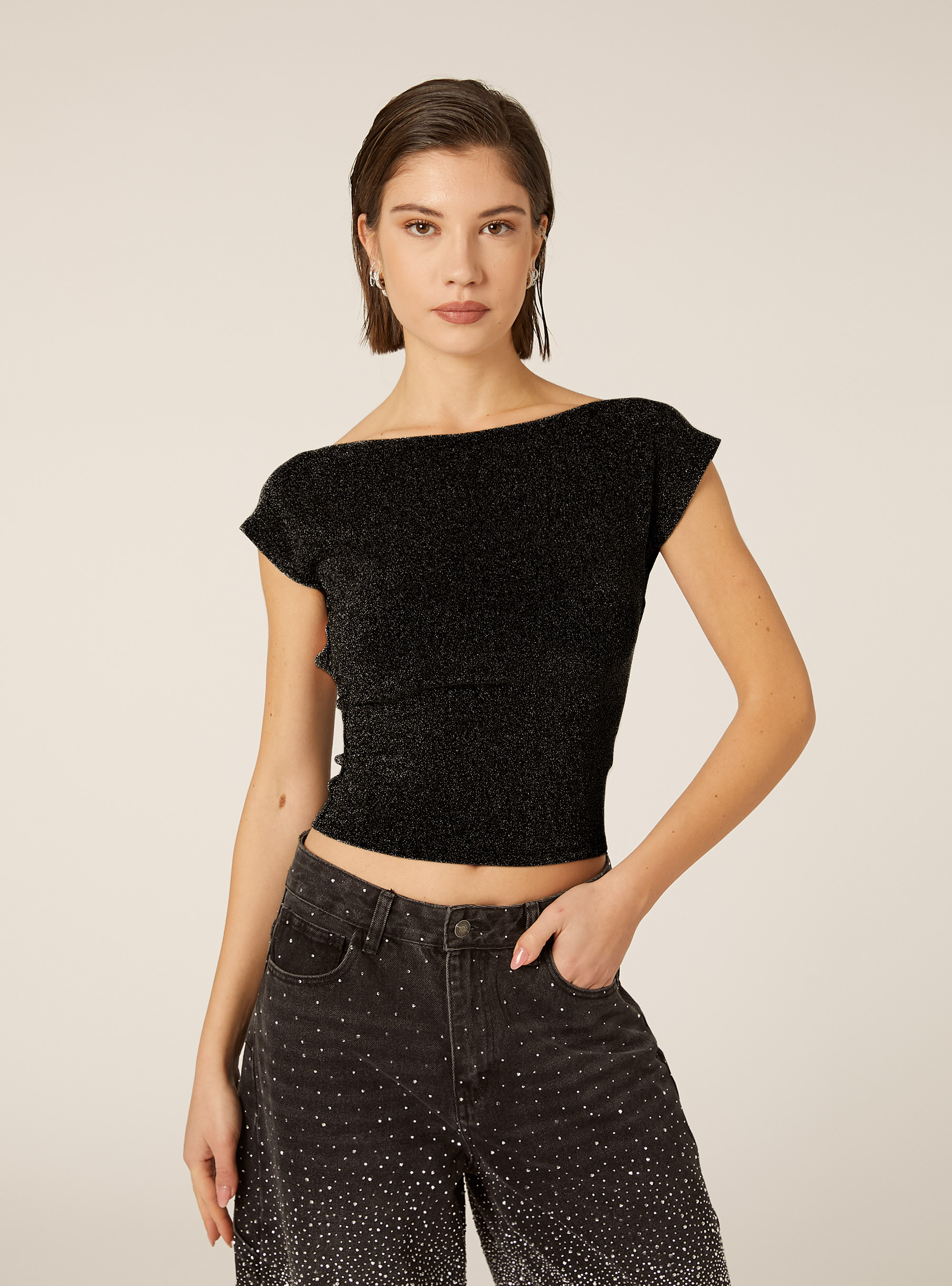 Camiseta metalizada con espalda descubierta, BK1 BLACK