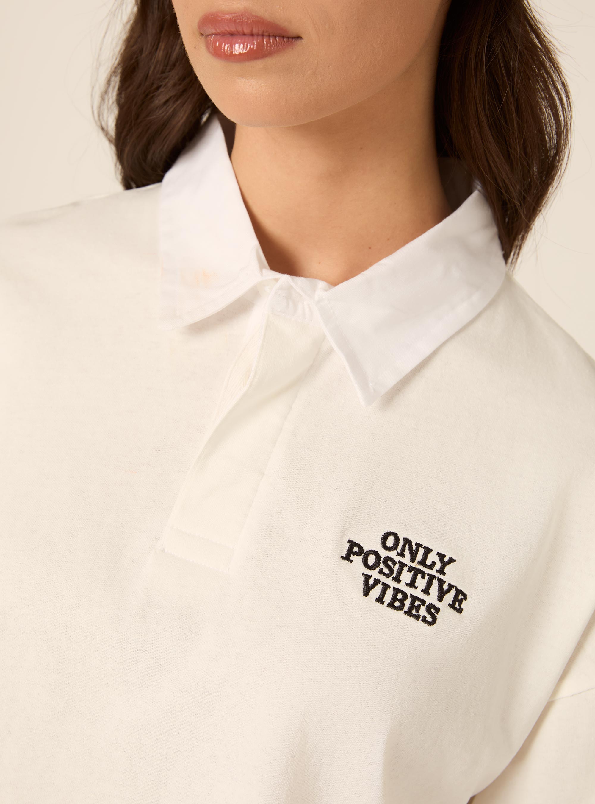 Polo crop tinta unita con ricamo, WH1 OFF WHITE