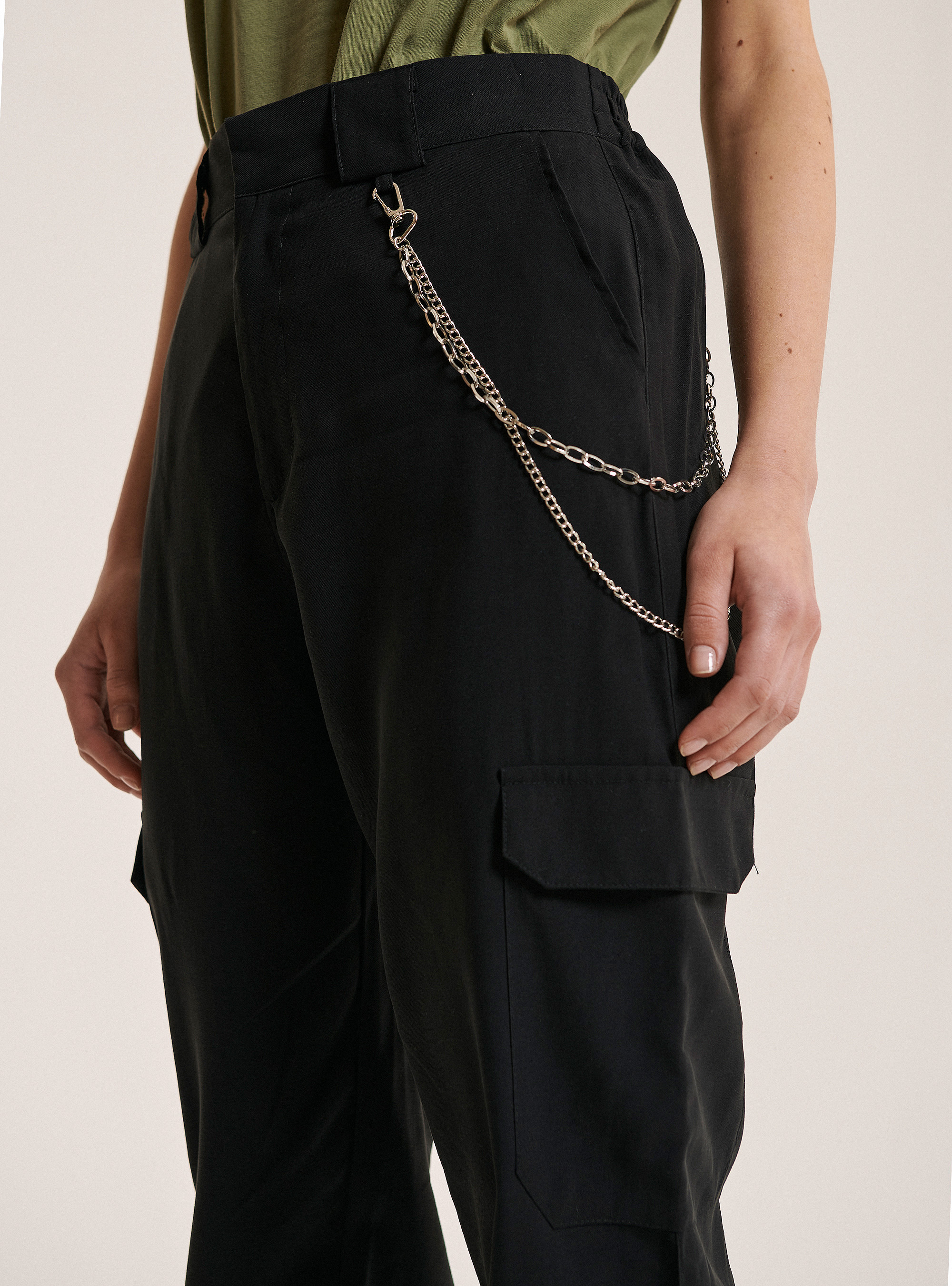 Comfort fit trousers with maxi pockets and chains, BLACK