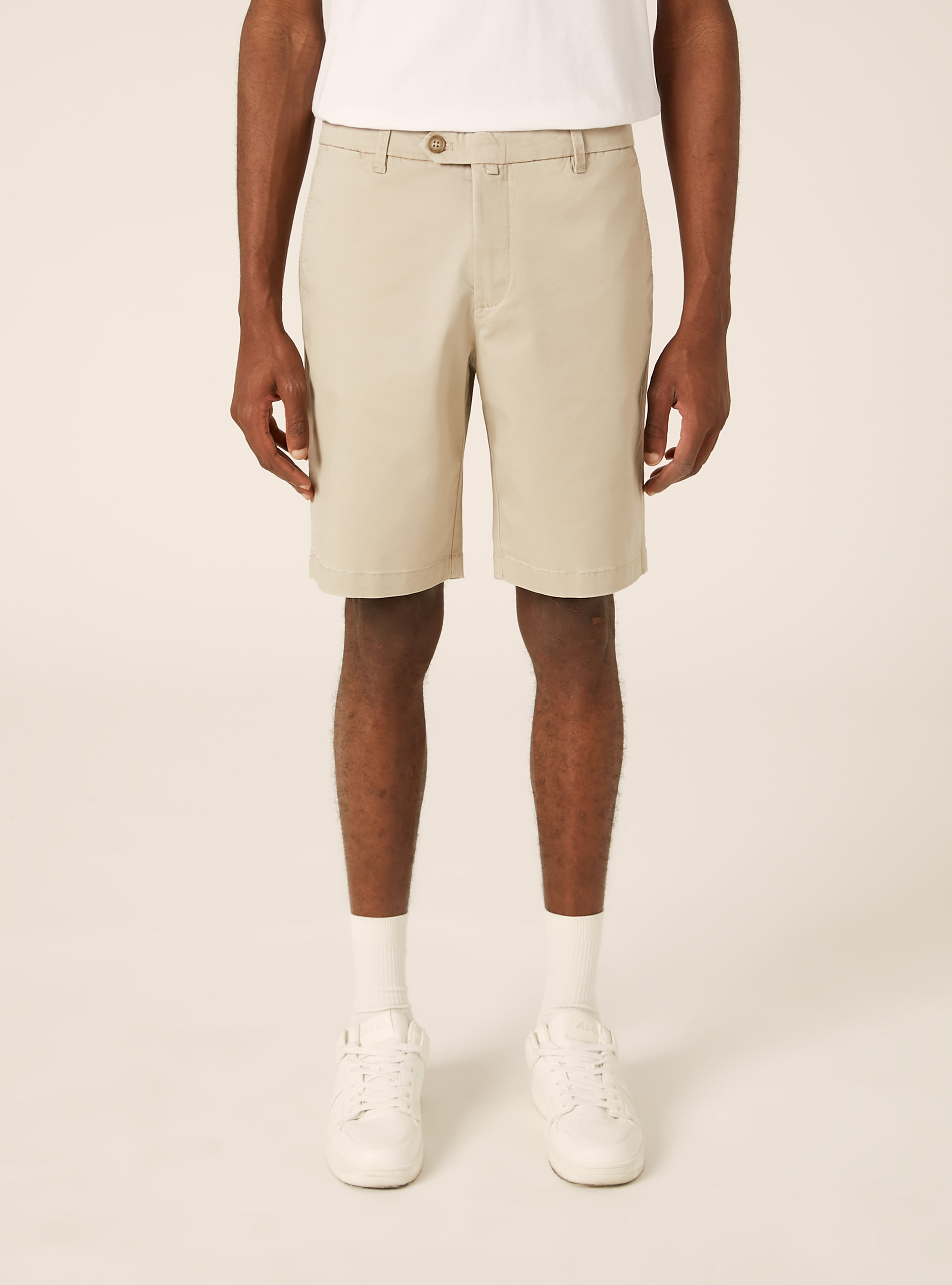 Bermuda in twill elasticizzato basico, BG2 BEIGE MEDIUM