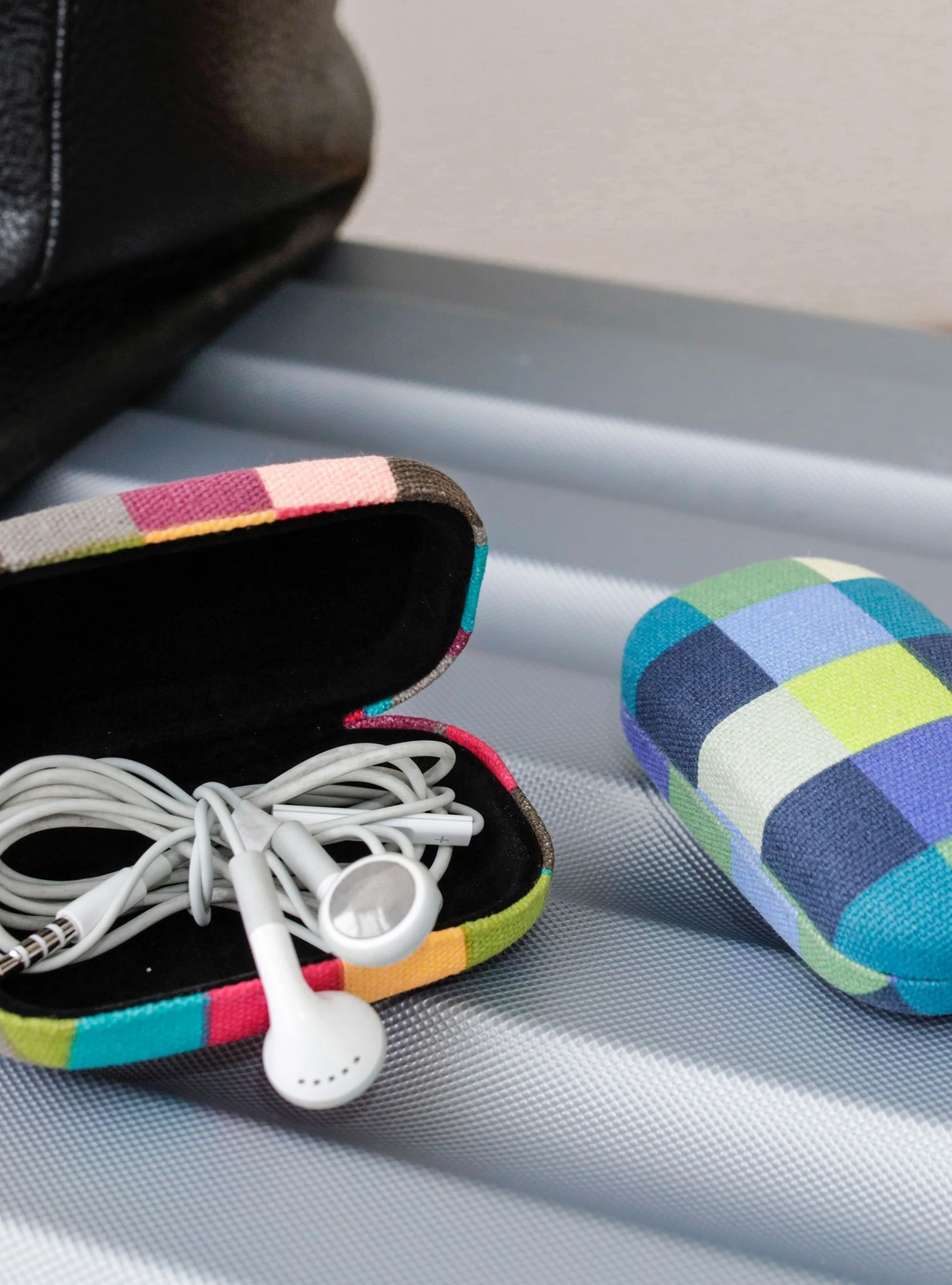 Plaid Travel Case, &Uacute;NICO