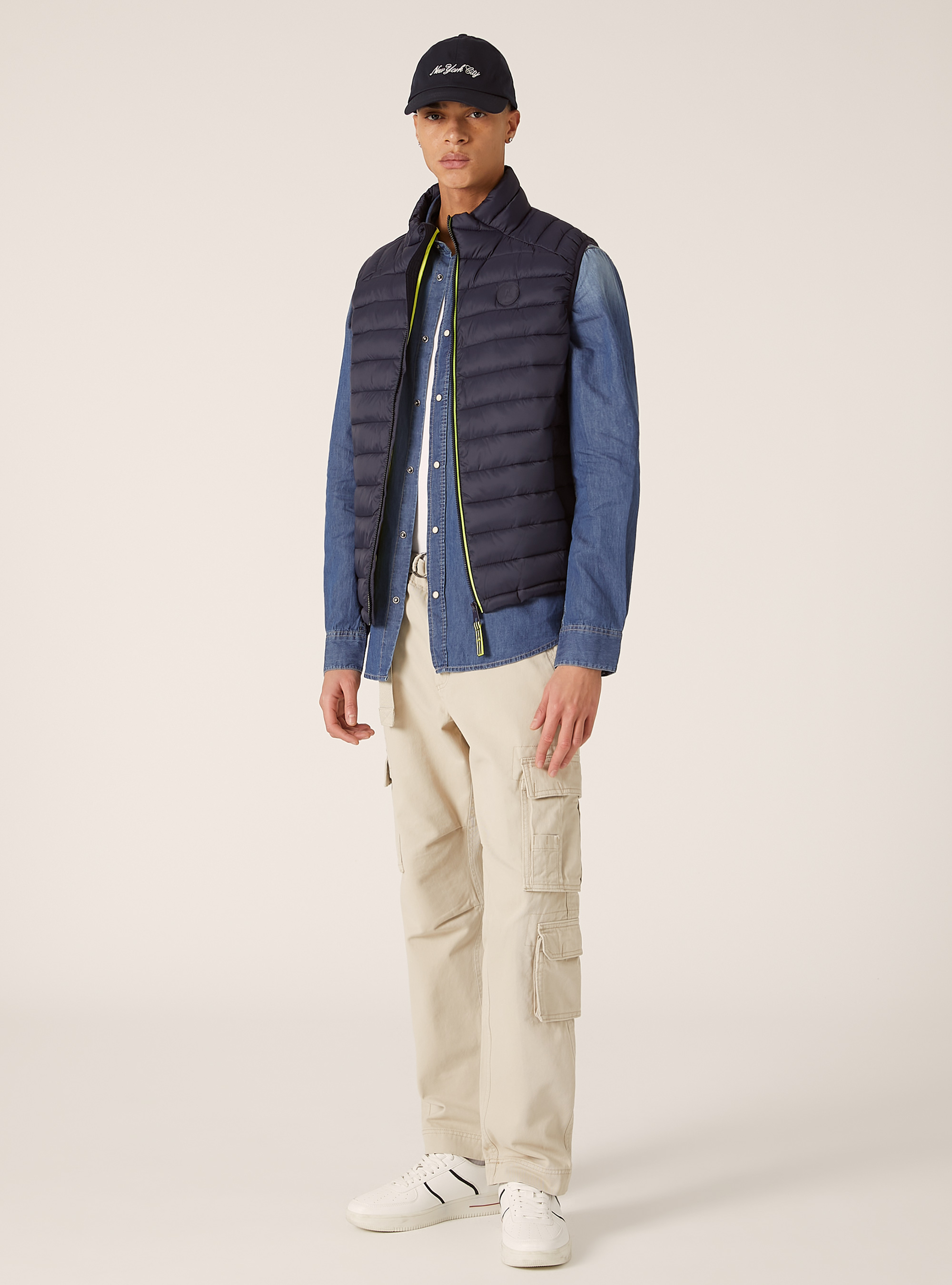 Manchon rembourr&eacute; avec fermeture &eacute;clair contrast&eacute;e, NA2 NAVY MEDIUM