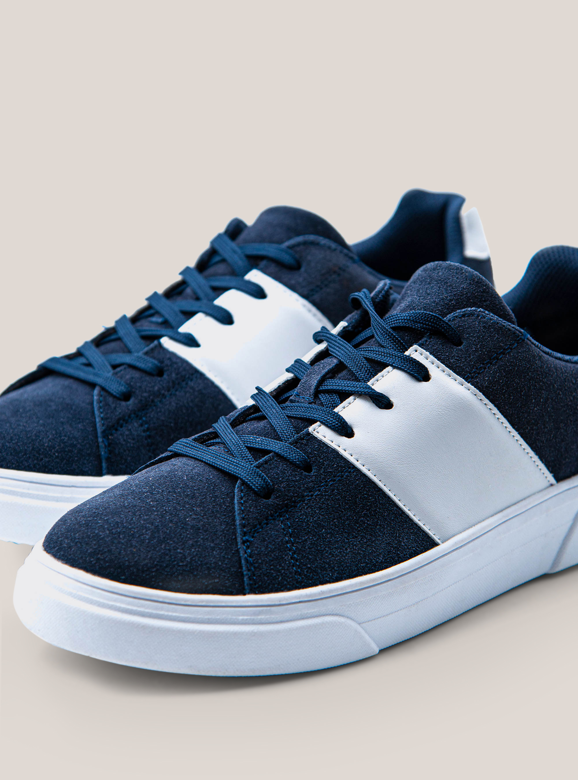 Sneakers de gamuza genuinas con bandas laterales, AZUL