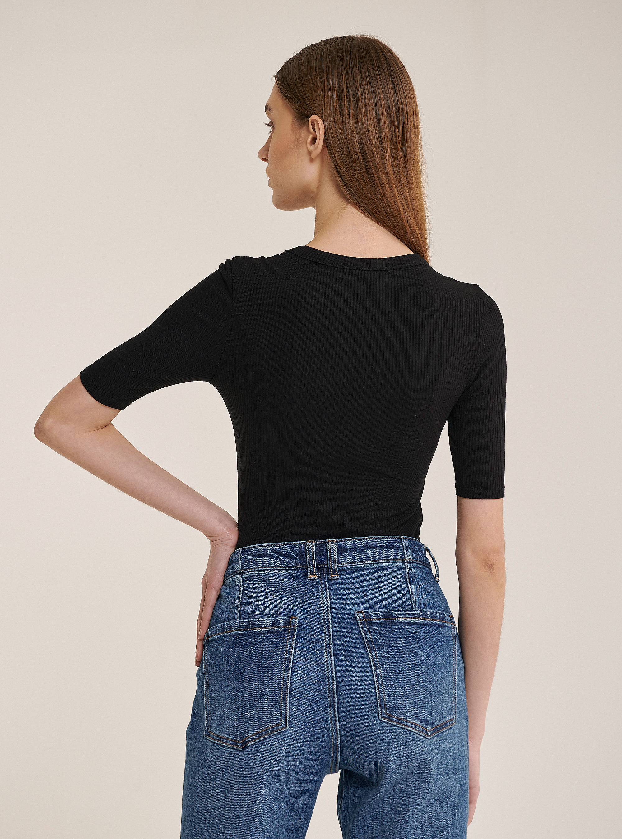 Ribbed half sleeve body in cotton, BLACK