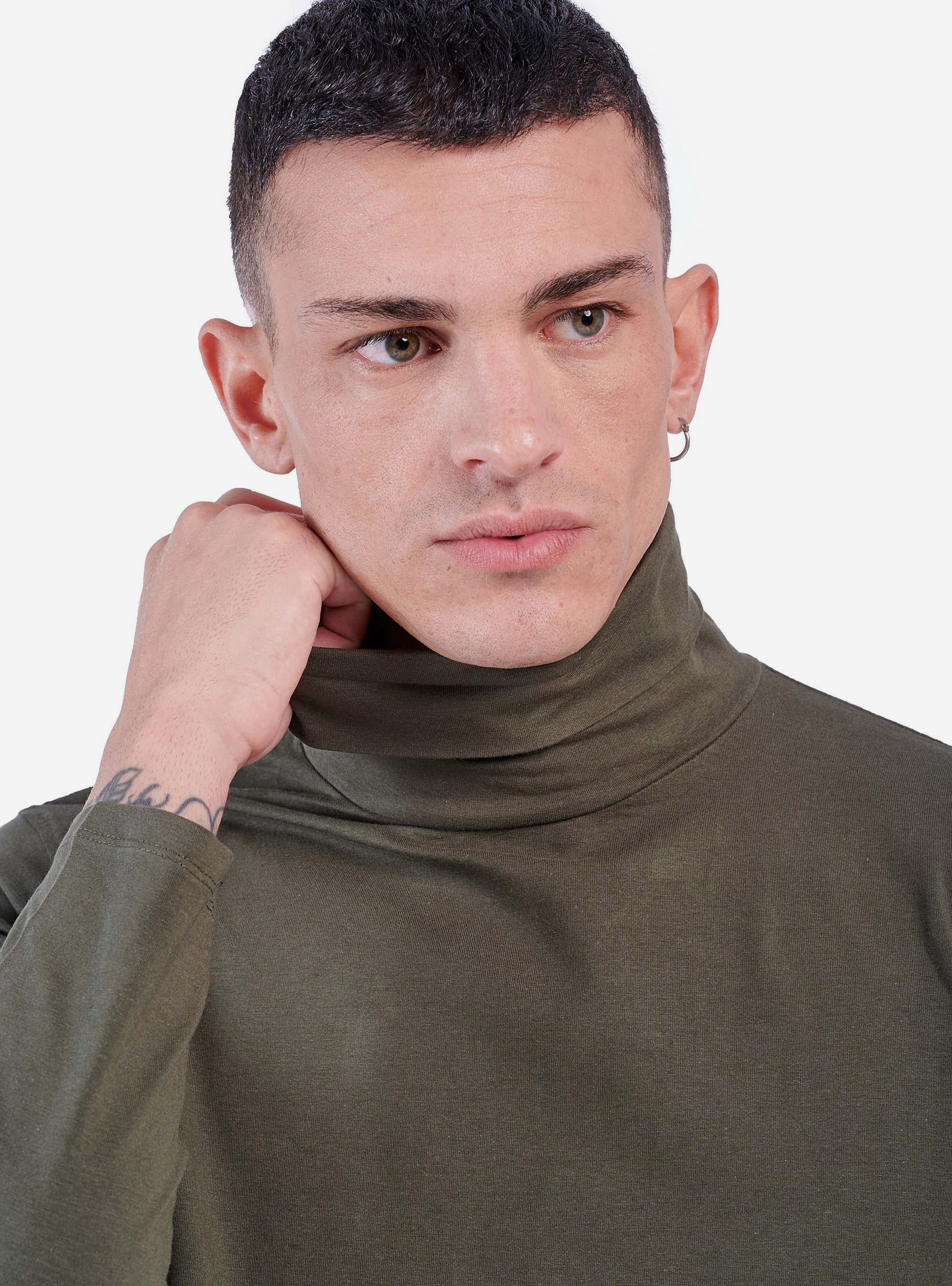 HIGH NECK BASIC T-SHIRT, C614 KAKY