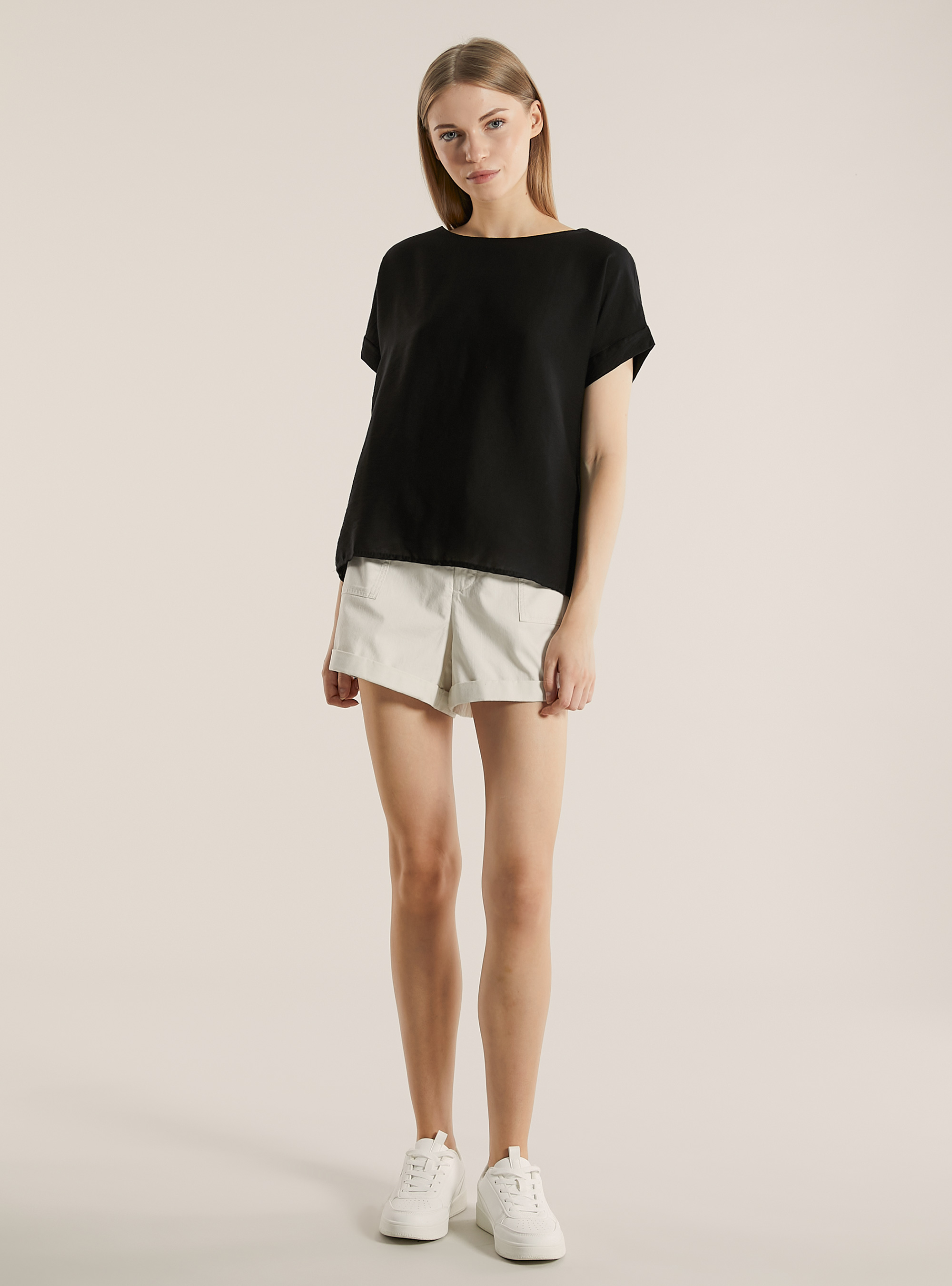 Blusa in cannet&eacute; in tinta unita, BK1 BLACK
