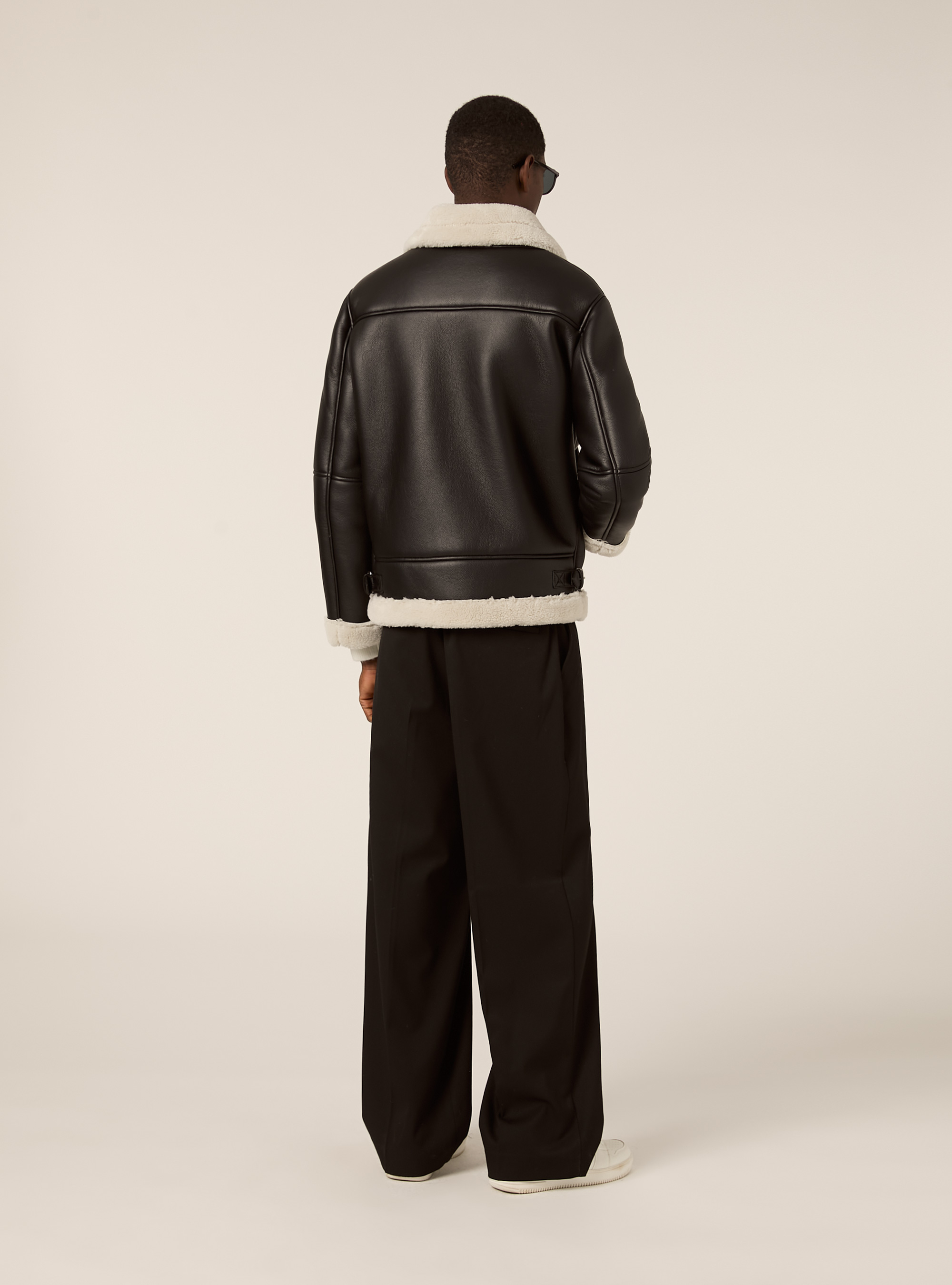 Montone effetto pelle, BK1 BLACK