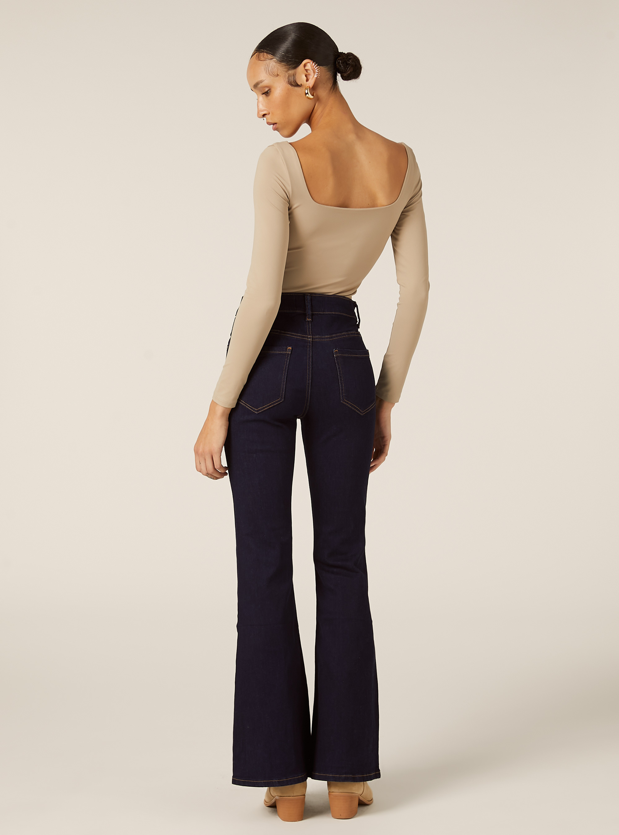 Stretch bodysuit with square neckline, BG3 BEIGE LIGHT