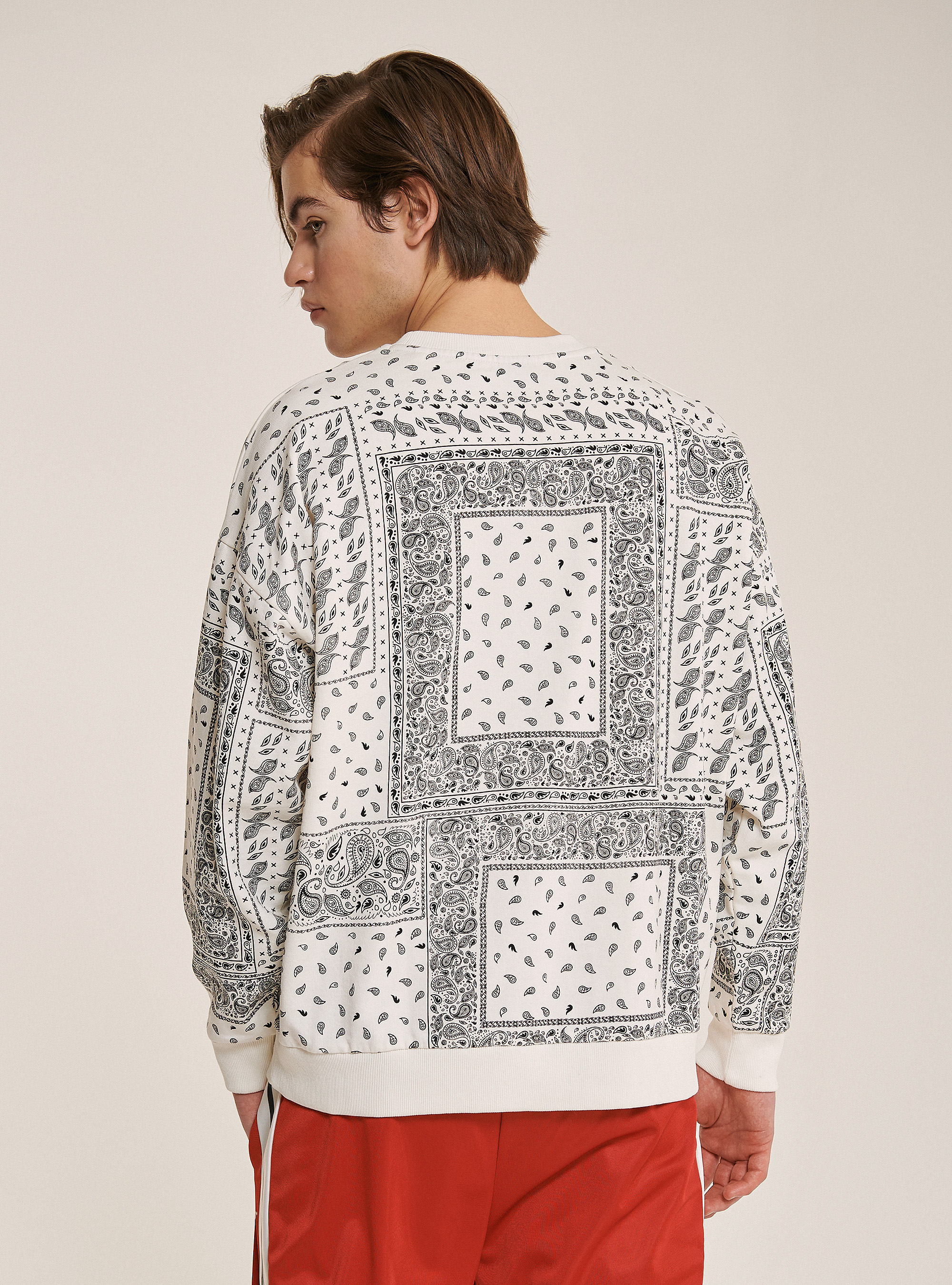 Ringhals-Sweatshirt mit Paisley-Print, C0020 OFF WHITE
