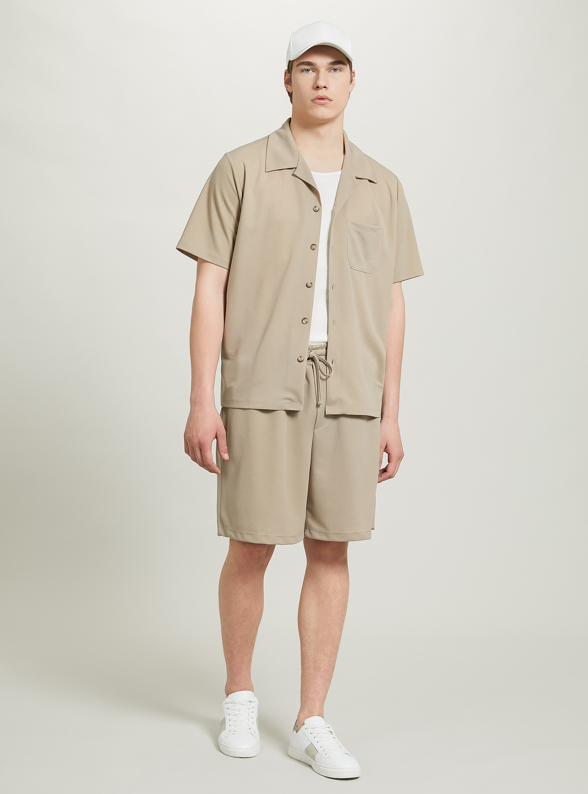 Oversize Bermuda Shorts with short sleeves, BG2 BEIGE MEDIUM