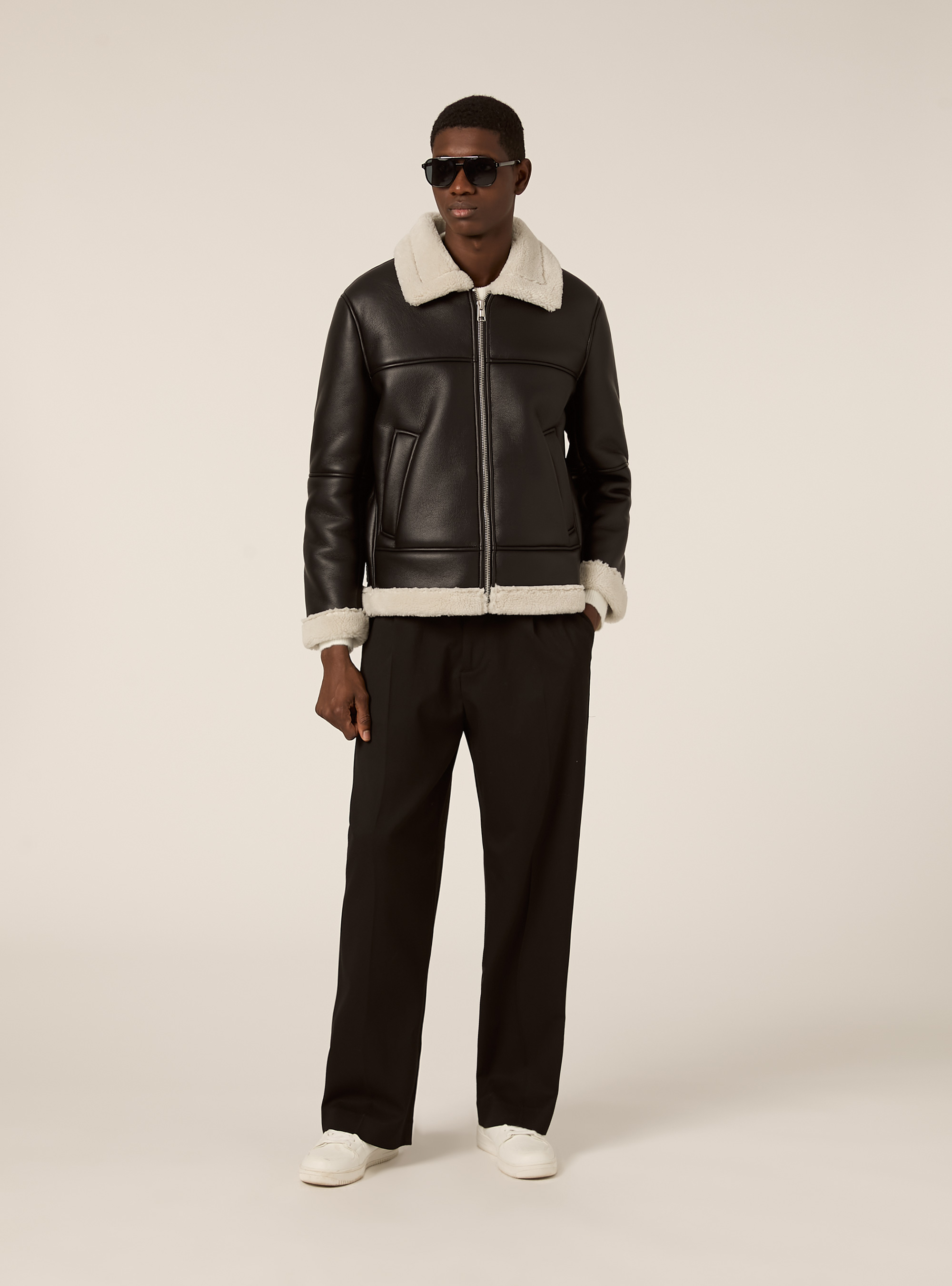 Montone effetto pelle, BK1 BLACK