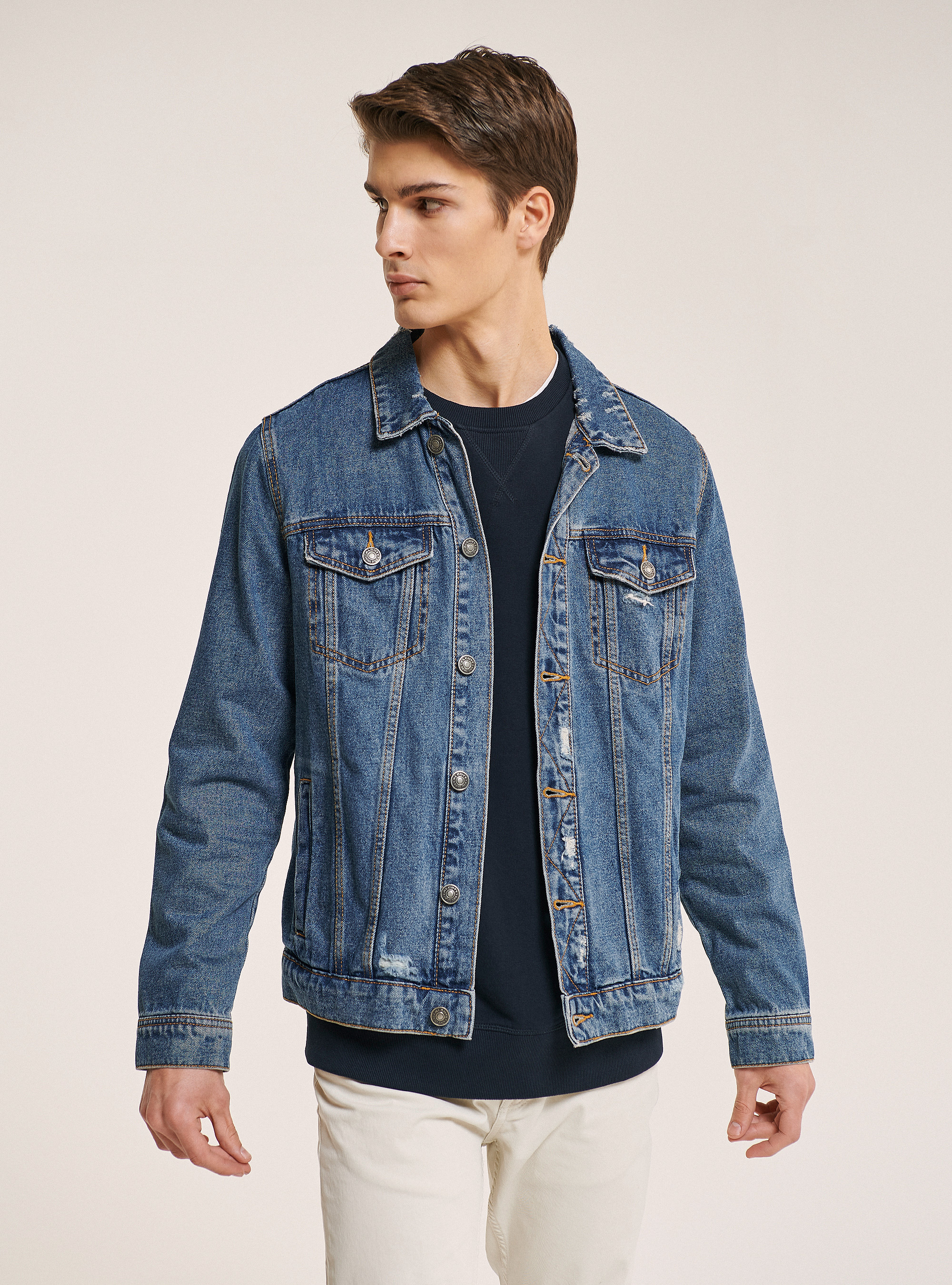 Blouson en jean avec poches sur la poitrine, C272 BLUE